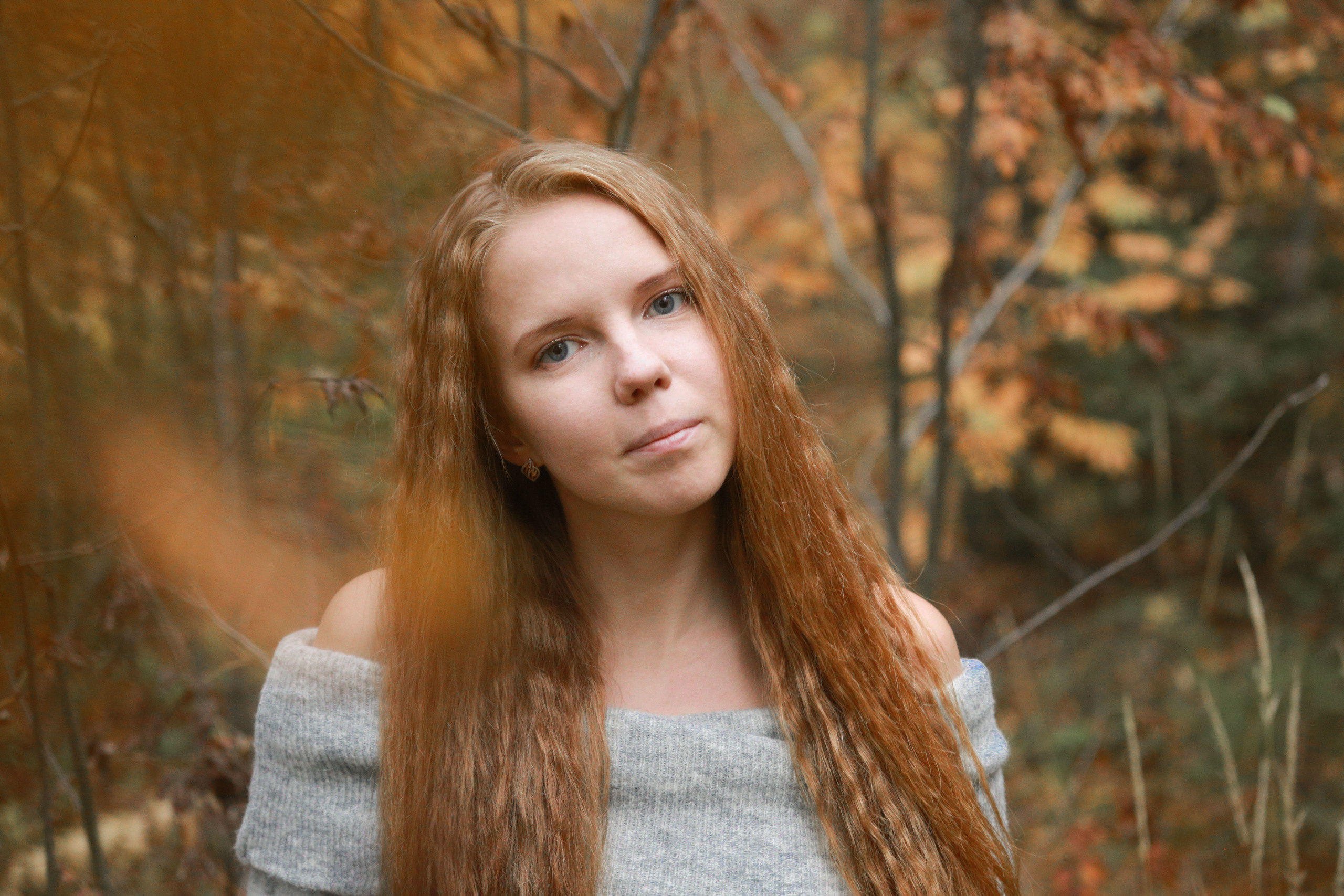 портрет девушки на природе в Перми