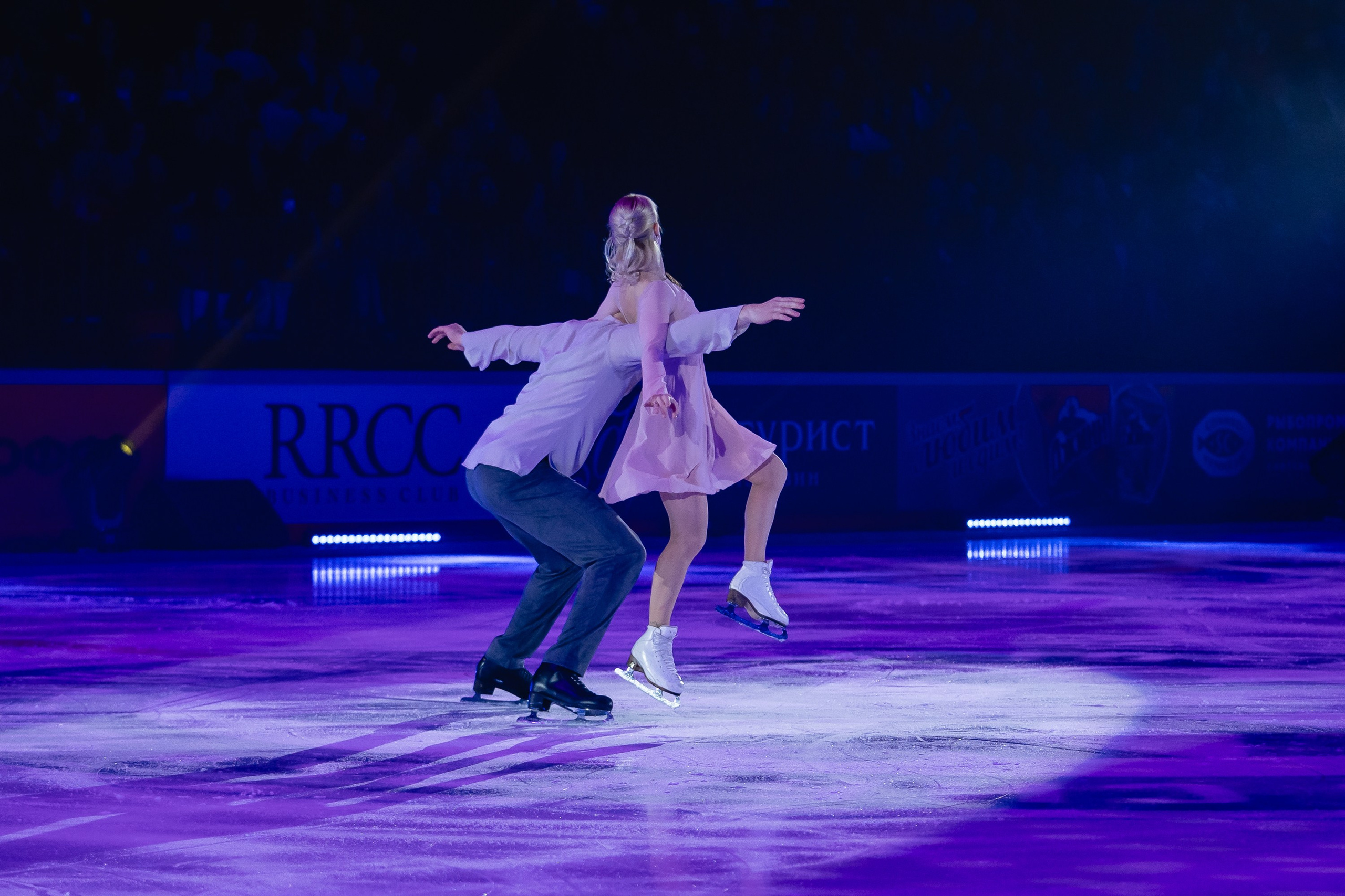 Шоу «Чемпионы на льду» в Новосибирске. Воробьева Ксения — Спортивный и танцевальный фотограф Новосибирск