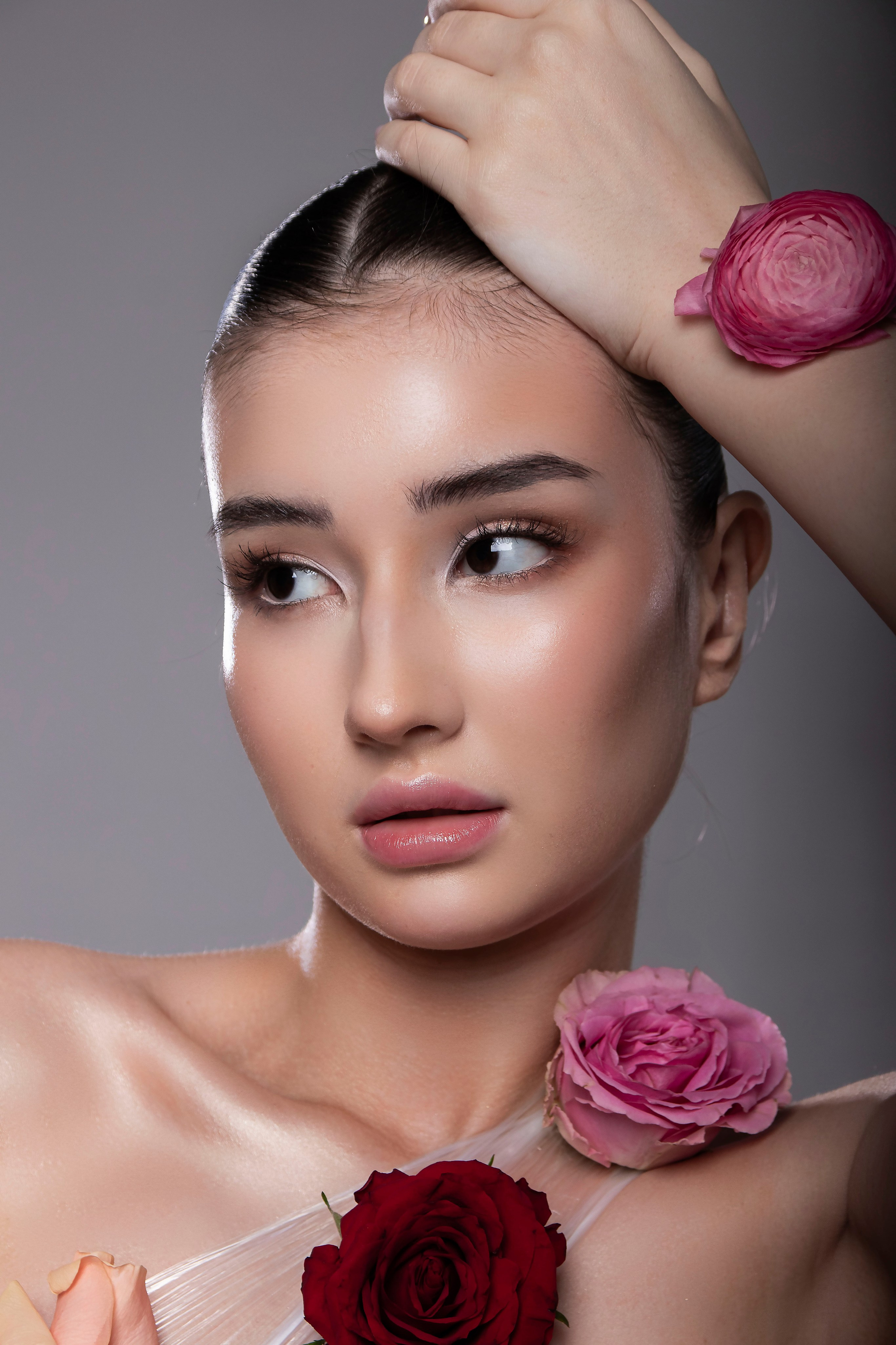 Минимализм и движение: творческая фотосессия на циклораме. Портретный фотограф в Санкт-Петербурге Савельева Ольга