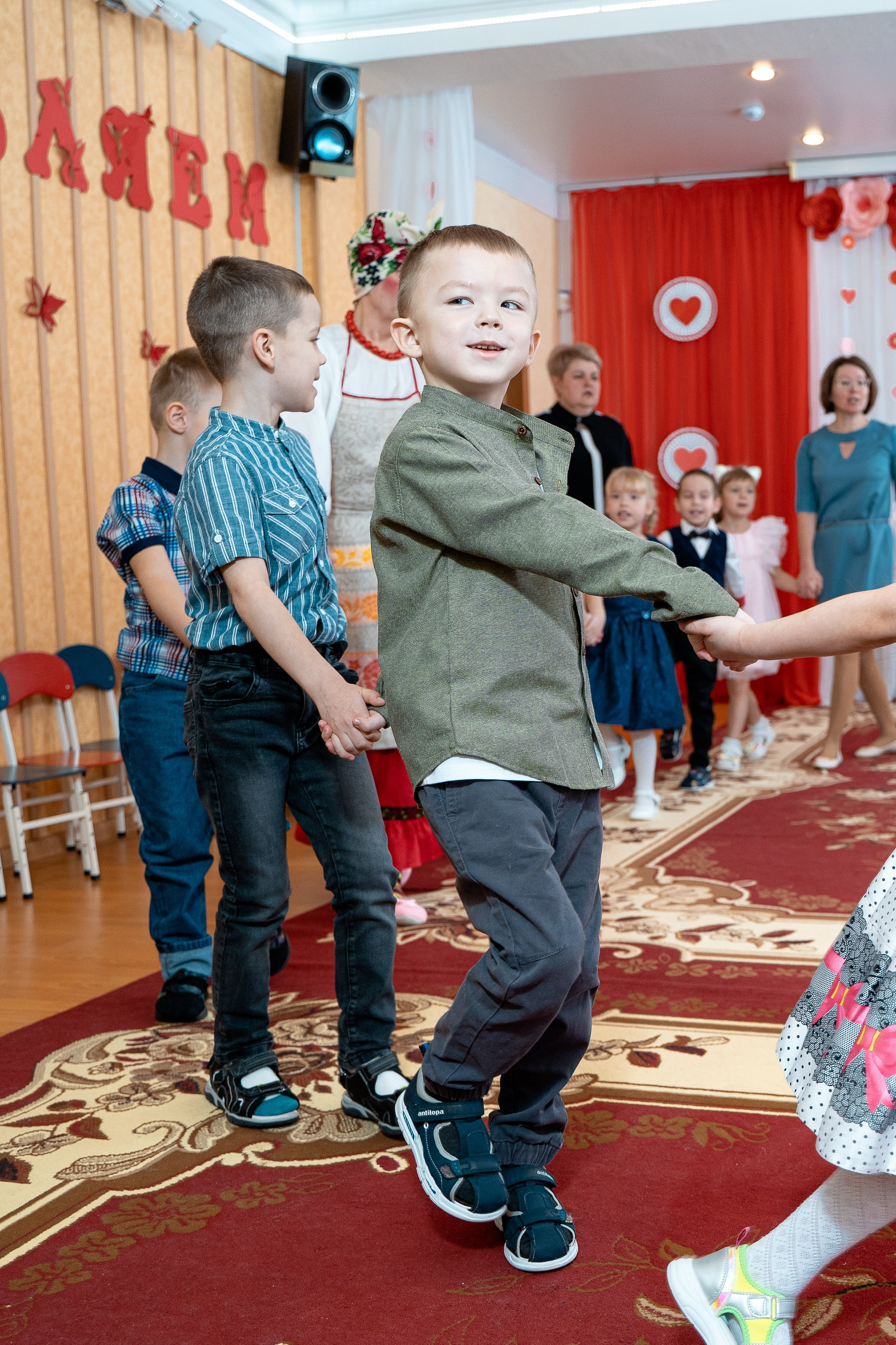 Репортажная съемка. Утренник в д/саду. Фотограф Ольга Шупель