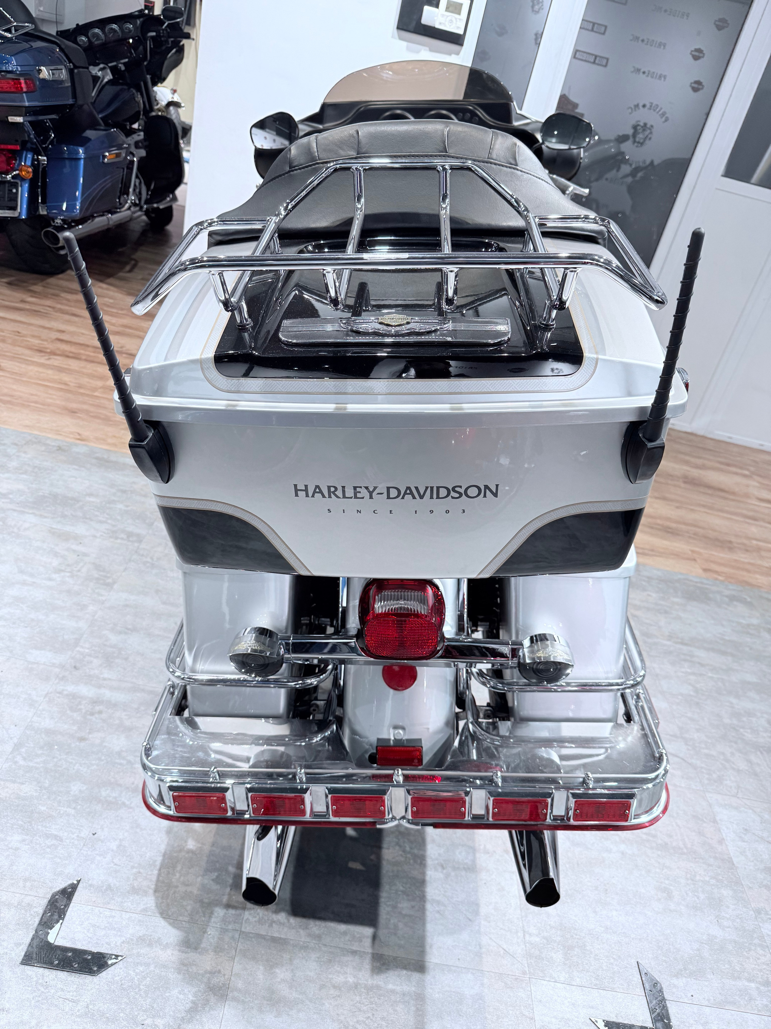 Electra Glide (100 Years Edition). Hello Davidson, Москва. Только хорошие мотоциклы…