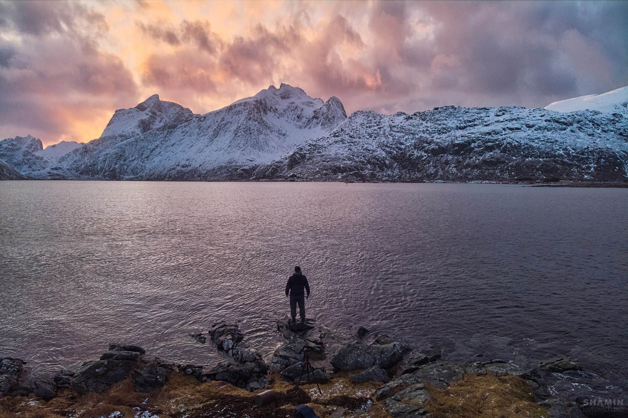 Лофотенские острова — пейзажи, северное сияние и море. Фотограф Константин Шамин. Фотограф Константин Шамин