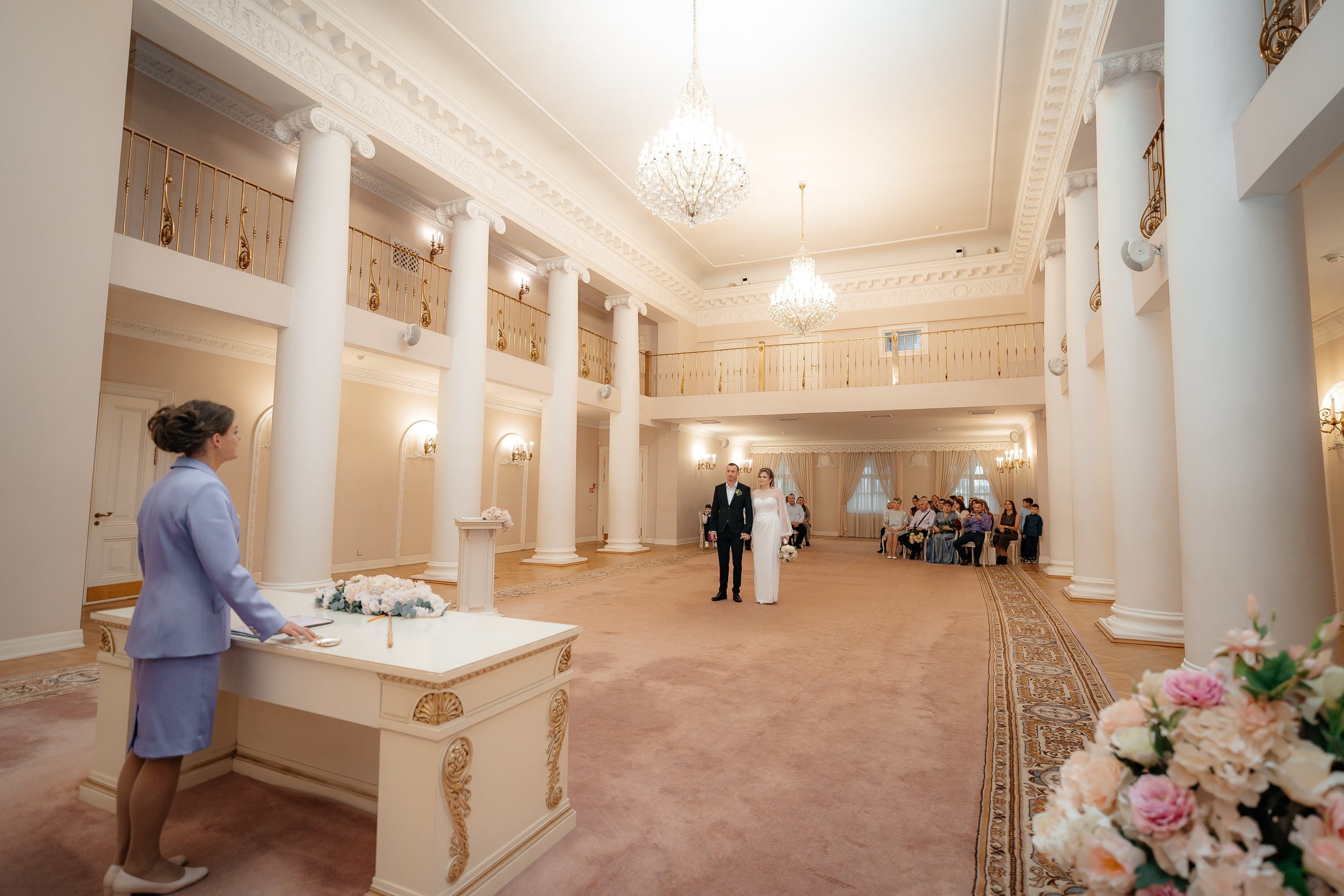 Свадебная фотосессия во Дворце 3 в Пушкине. Свадебный фотограф Александр Невский в Санкт-Петербурге