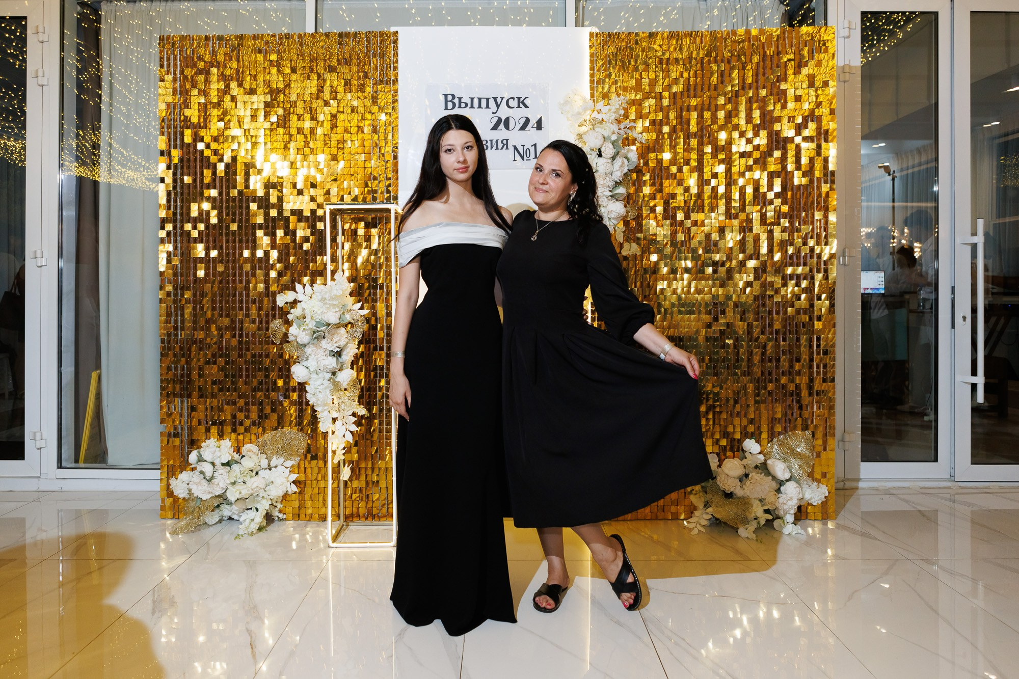 Выпускной вечер в Севастопольской гимназии № 1 имени А. С. Пушкина. Свадебный фотограф, фотосъемка в Крыму, Севастополе, Симферополе, Ялте