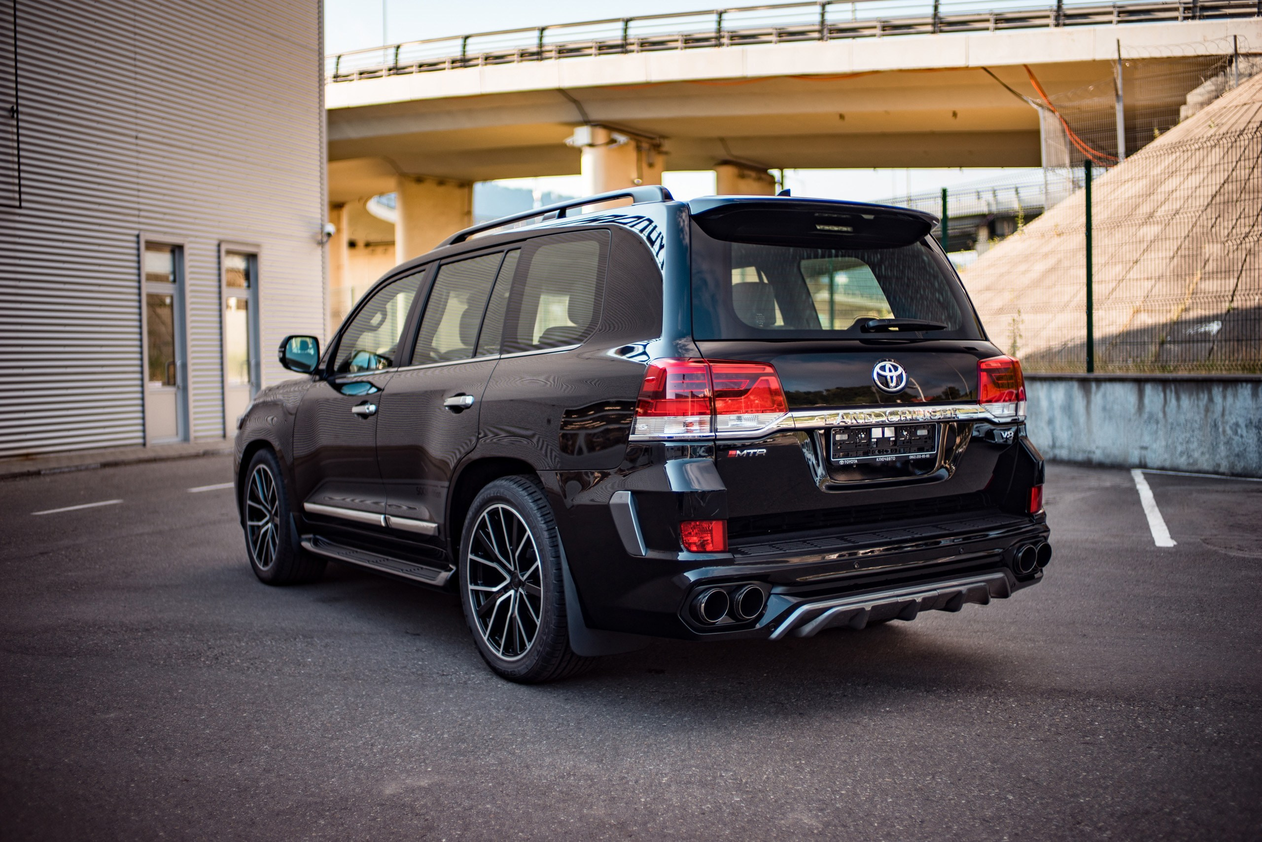 Тюнинг Toyota Land Cruiser 200. Заур Халилов | Тюнинг и дизайн автомобилей