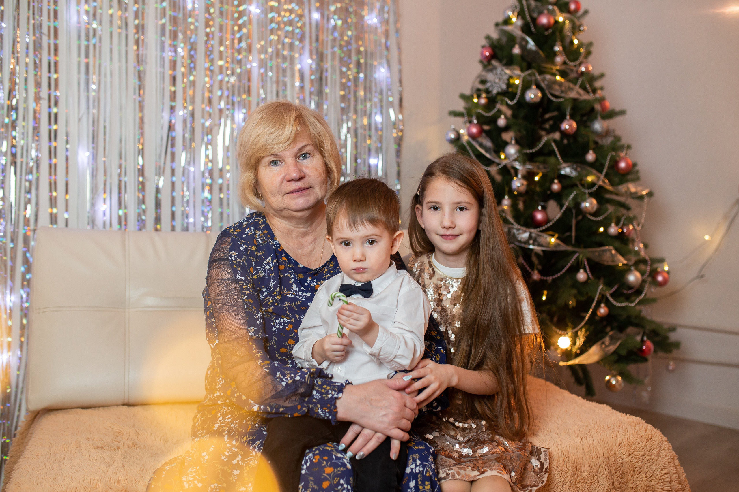 #фотографтольятти #фотографтлт #семейнаяфотосессия #домашняяфотосессиятольятти #мамытольятти #тлт #тольятти #фотоистория #семейныетрадиции #новогодняяфотосессиятольятти #фотограф