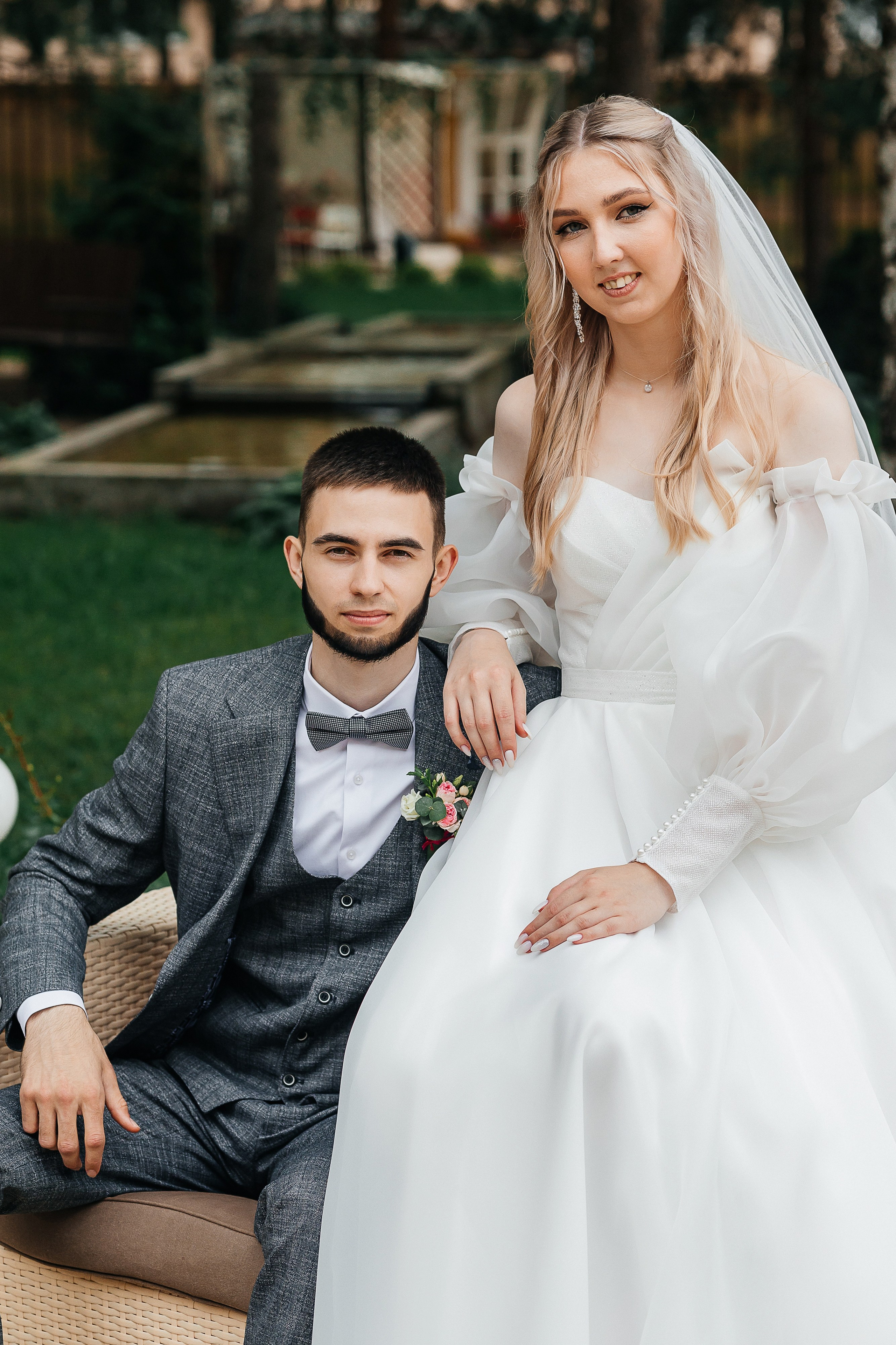 Чувственная первая встреча пары в отеле. Олег Сверчков | Свадебный фотограф Вологда