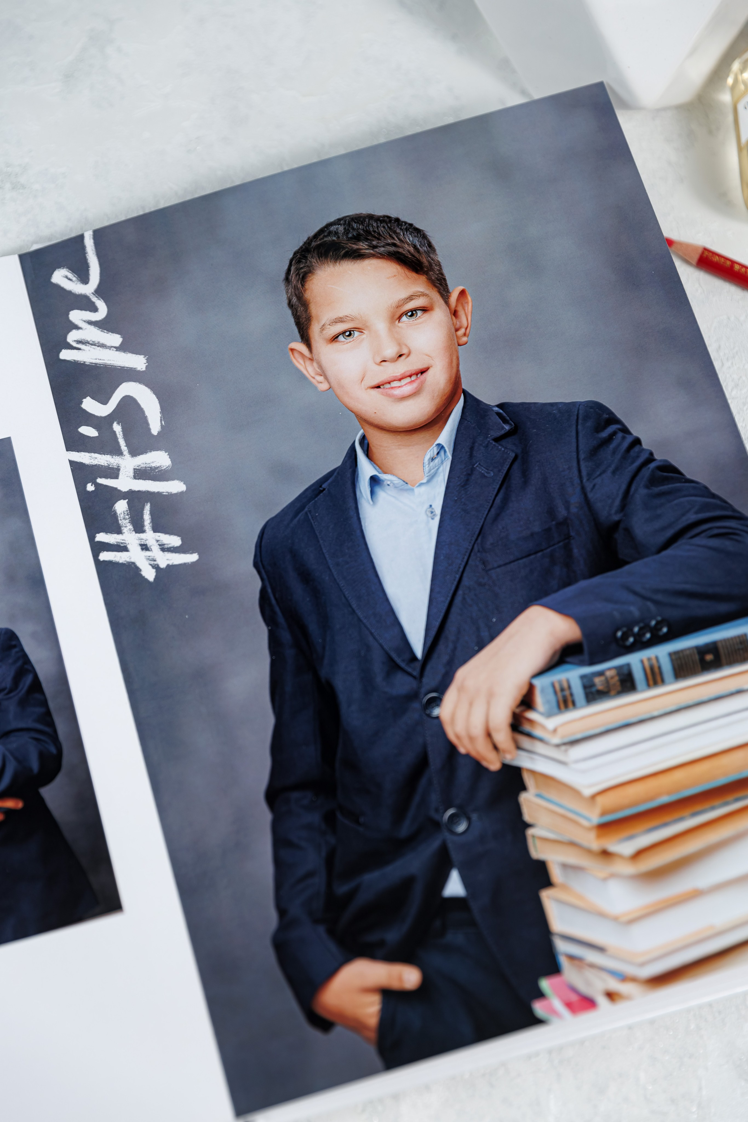 Выпускные альбомы 4 класс. Семейный и детский фотограф Комина Елена, Власиха, Одинцово