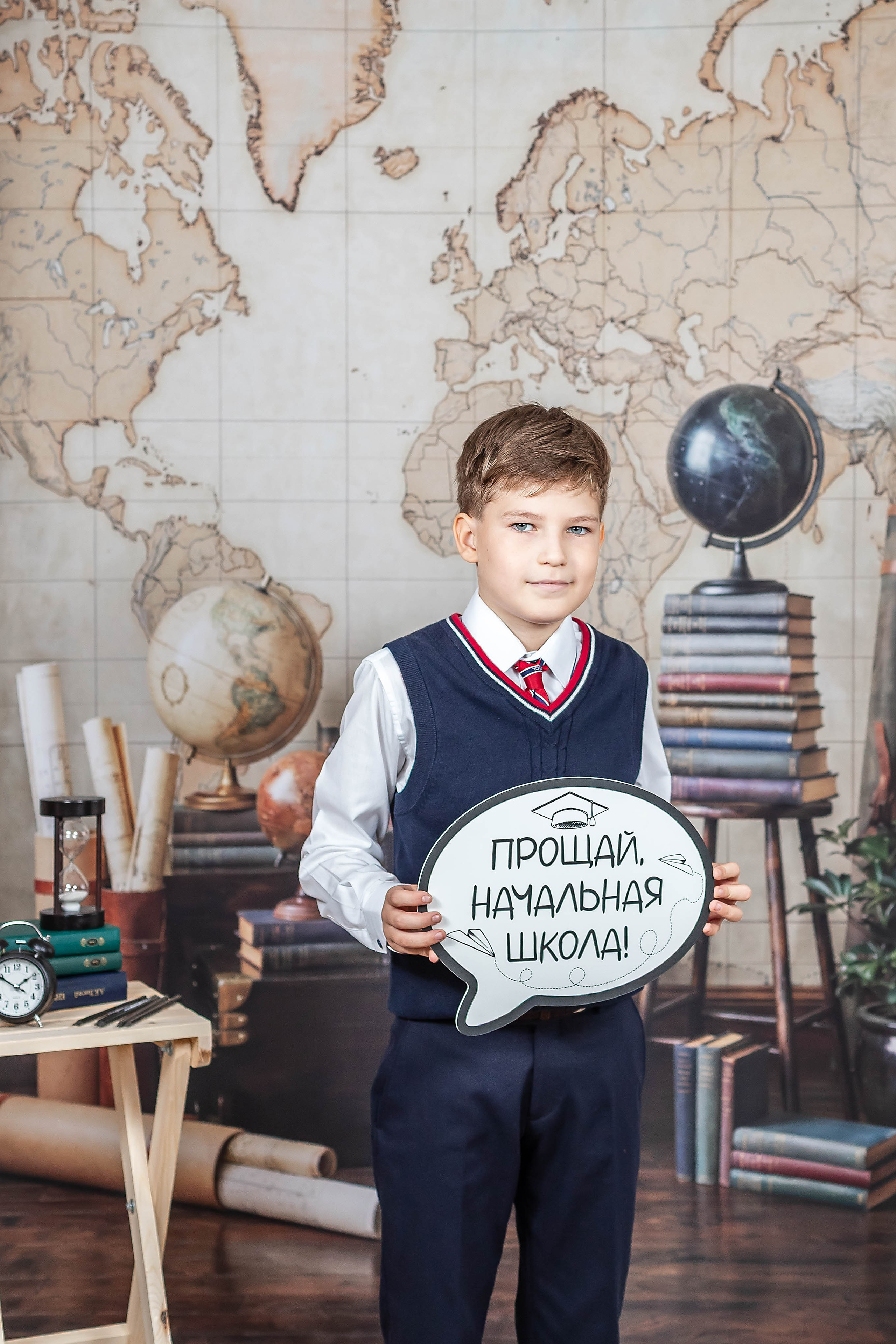 Портретные снимки для школьных выпускных альбомов в Новосибирске. Выпускные альбомы — заказать альбом на выпускной в Новосибирске