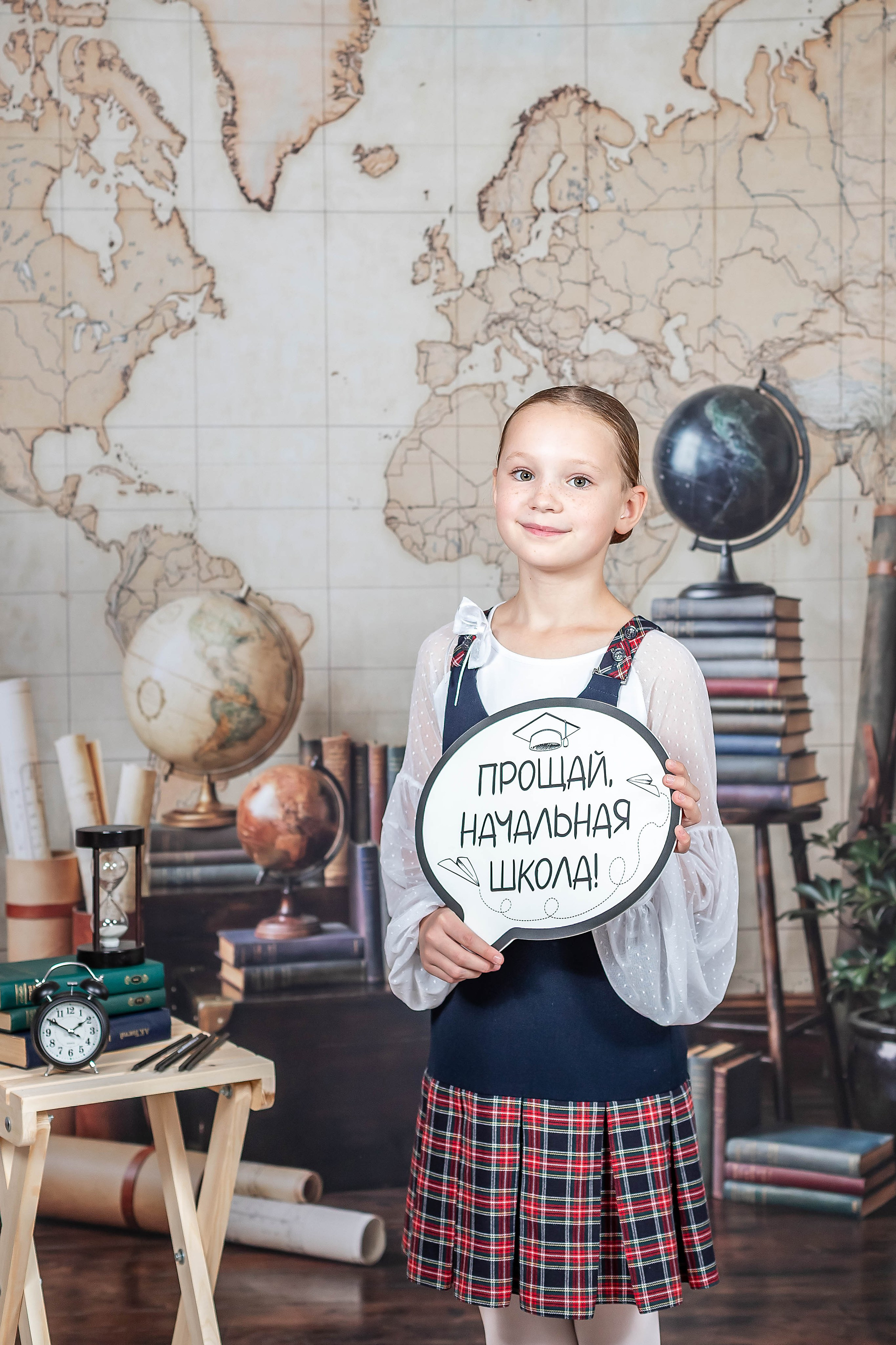 Портретные снимки для школьных выпускных альбомов в Новосибирске. Выпускные альбомы — заказать альбом на выпускной в Новосибирске