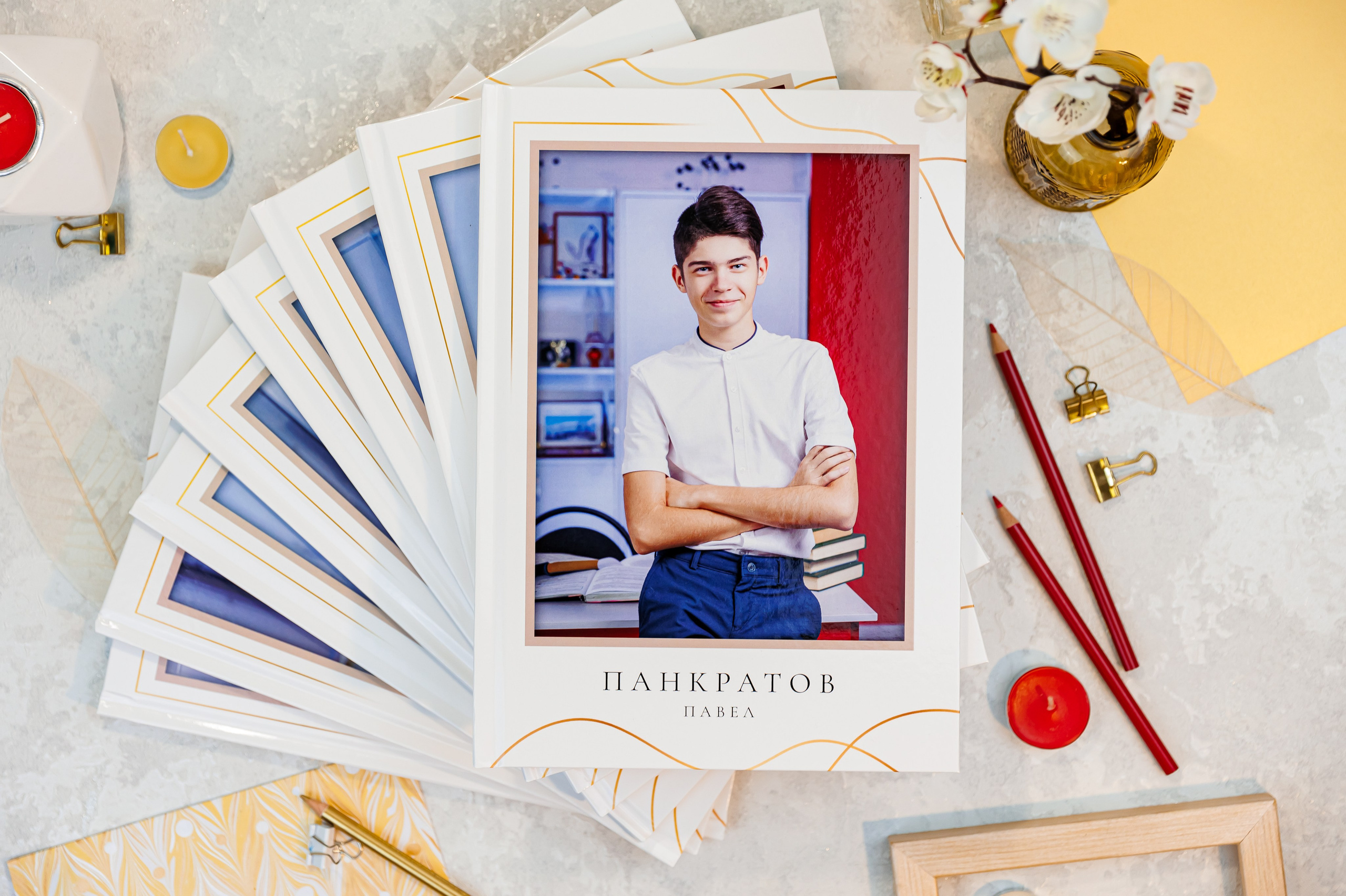 Персональные альбомы 9, 11 класс. Семейный и детский фотограф Комина Елена, Власиха, Одинцово