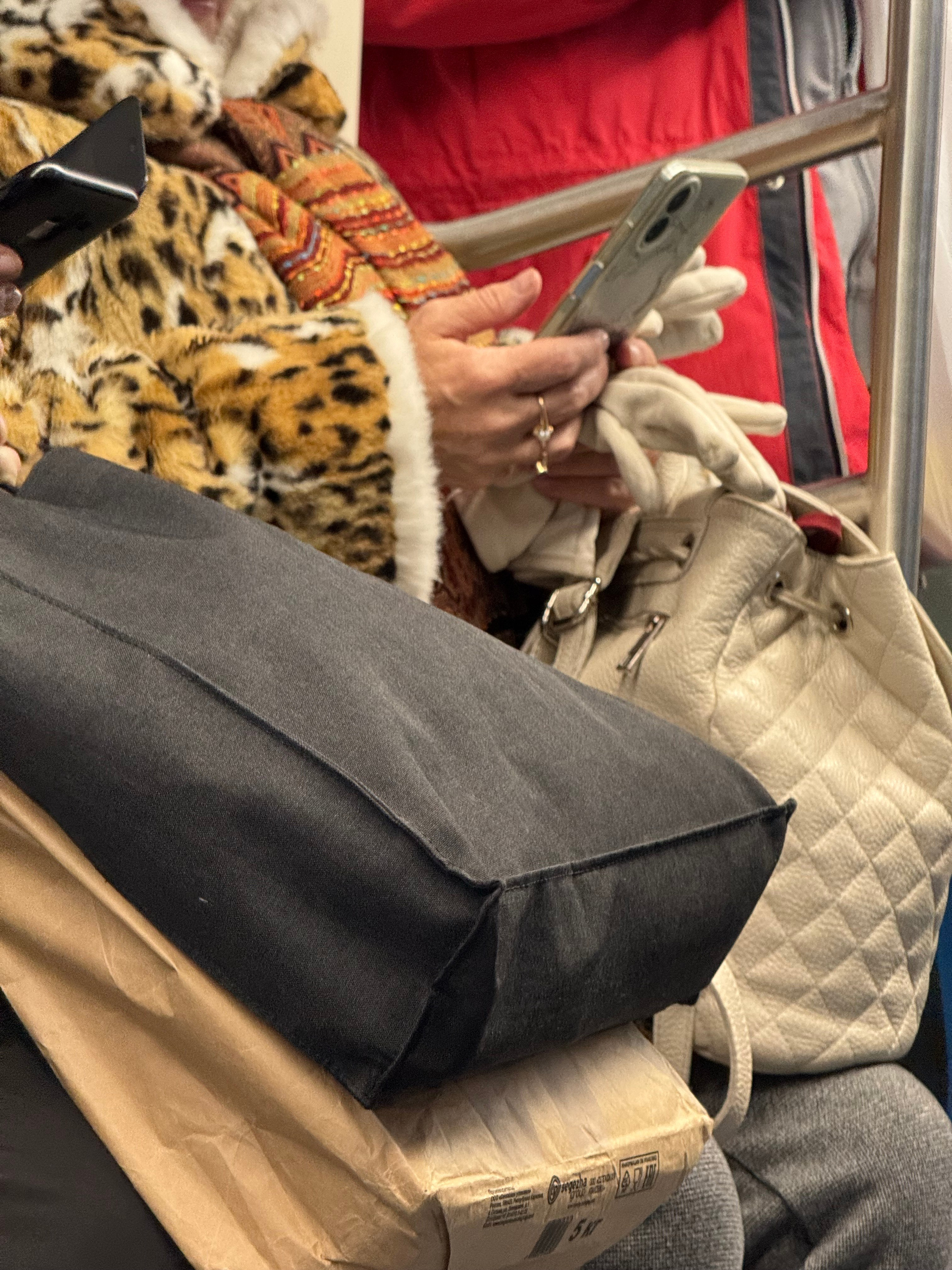 #руки_незнакомцев. Главная