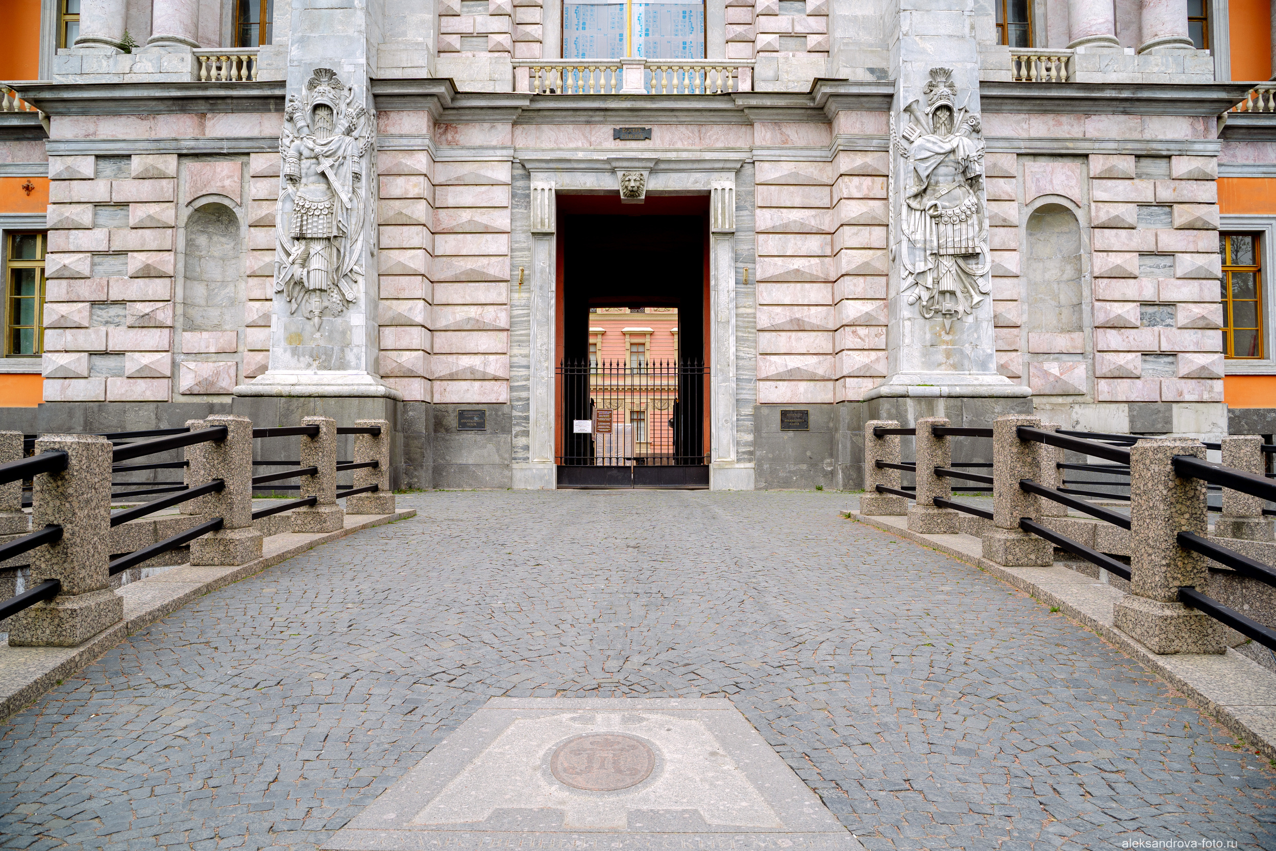 Архитектура и достопримечательности. Фотограф беременных в СПб — Елена Александрова