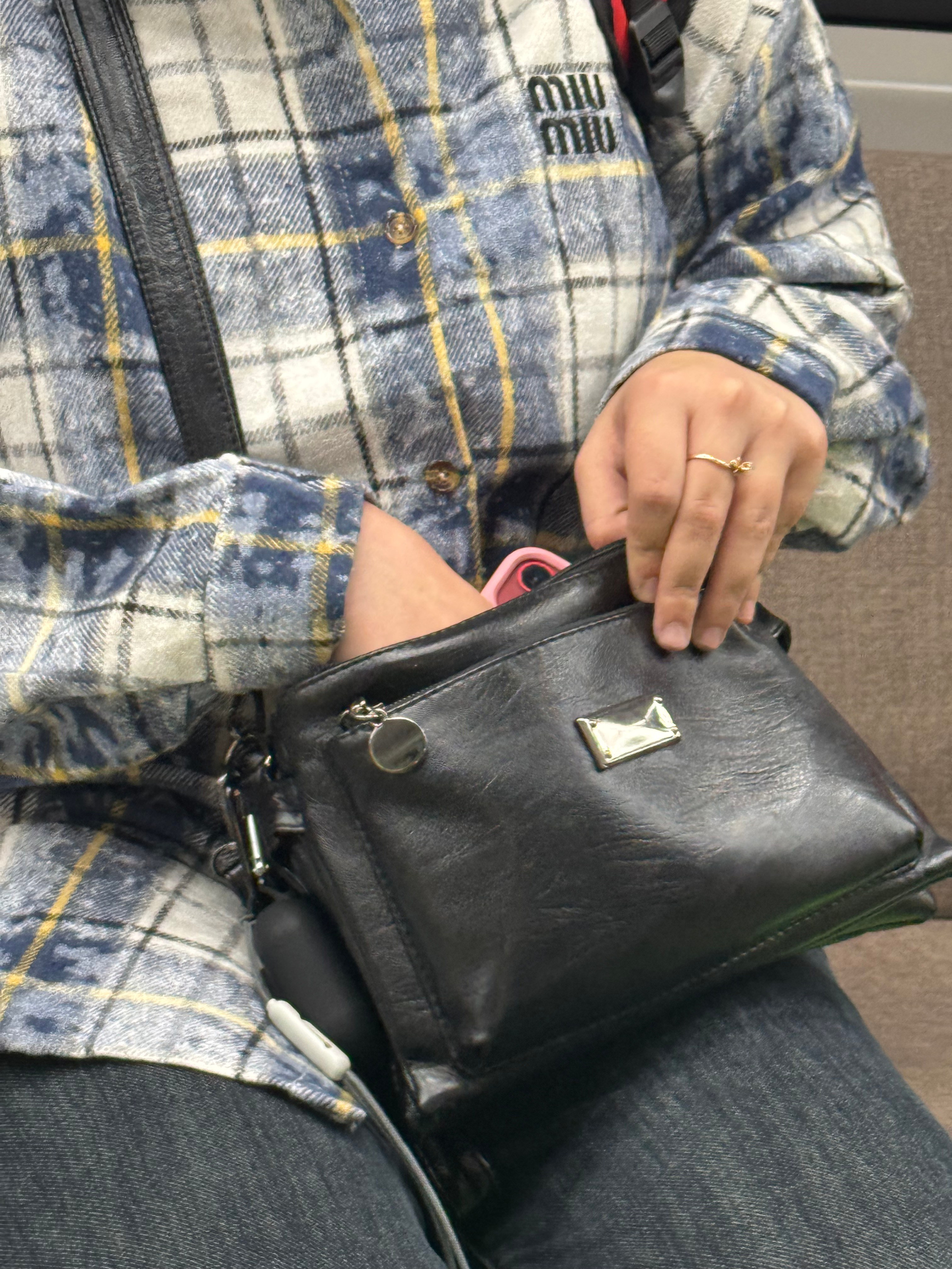 #руки_незнакомцев. Главная