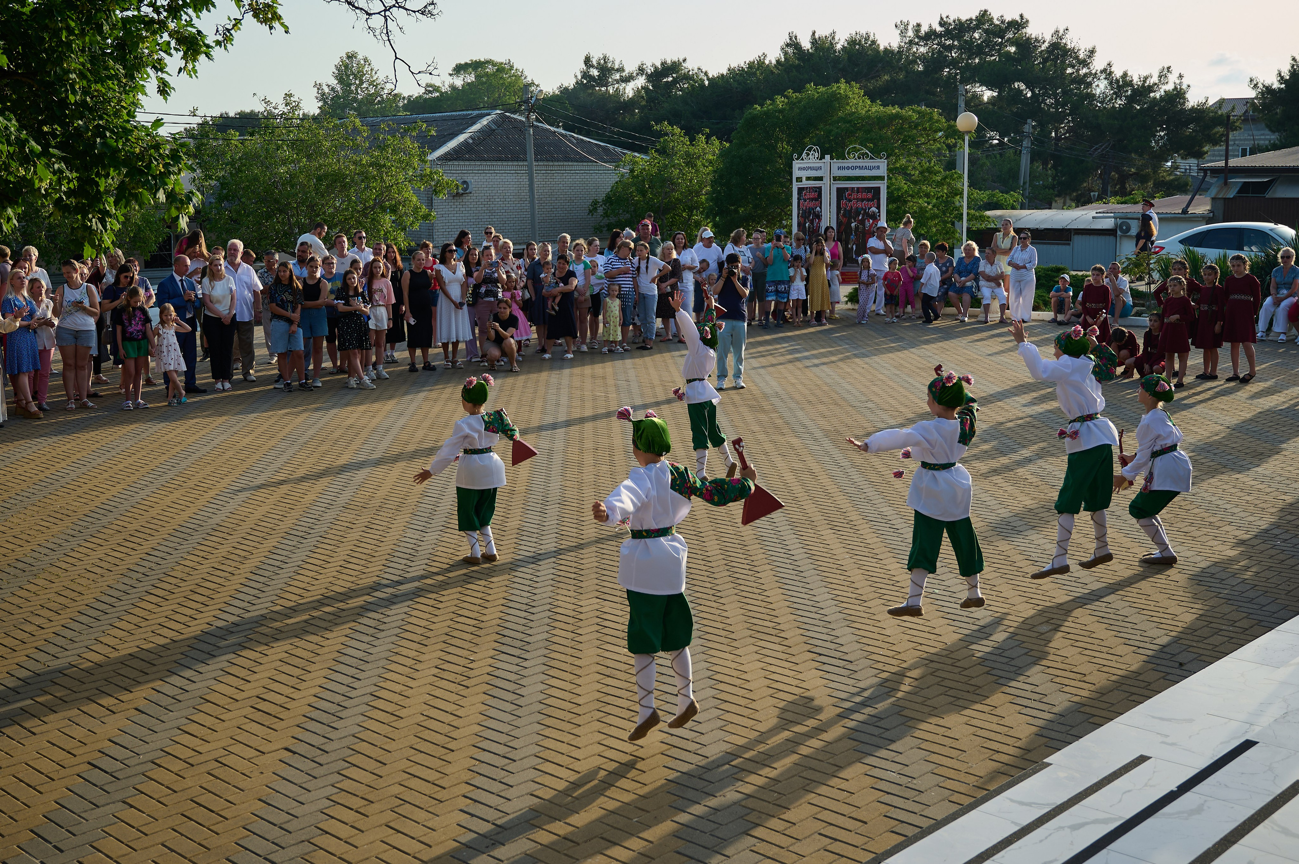 День России. Жизнь курорта Кабардинка в фотографиях