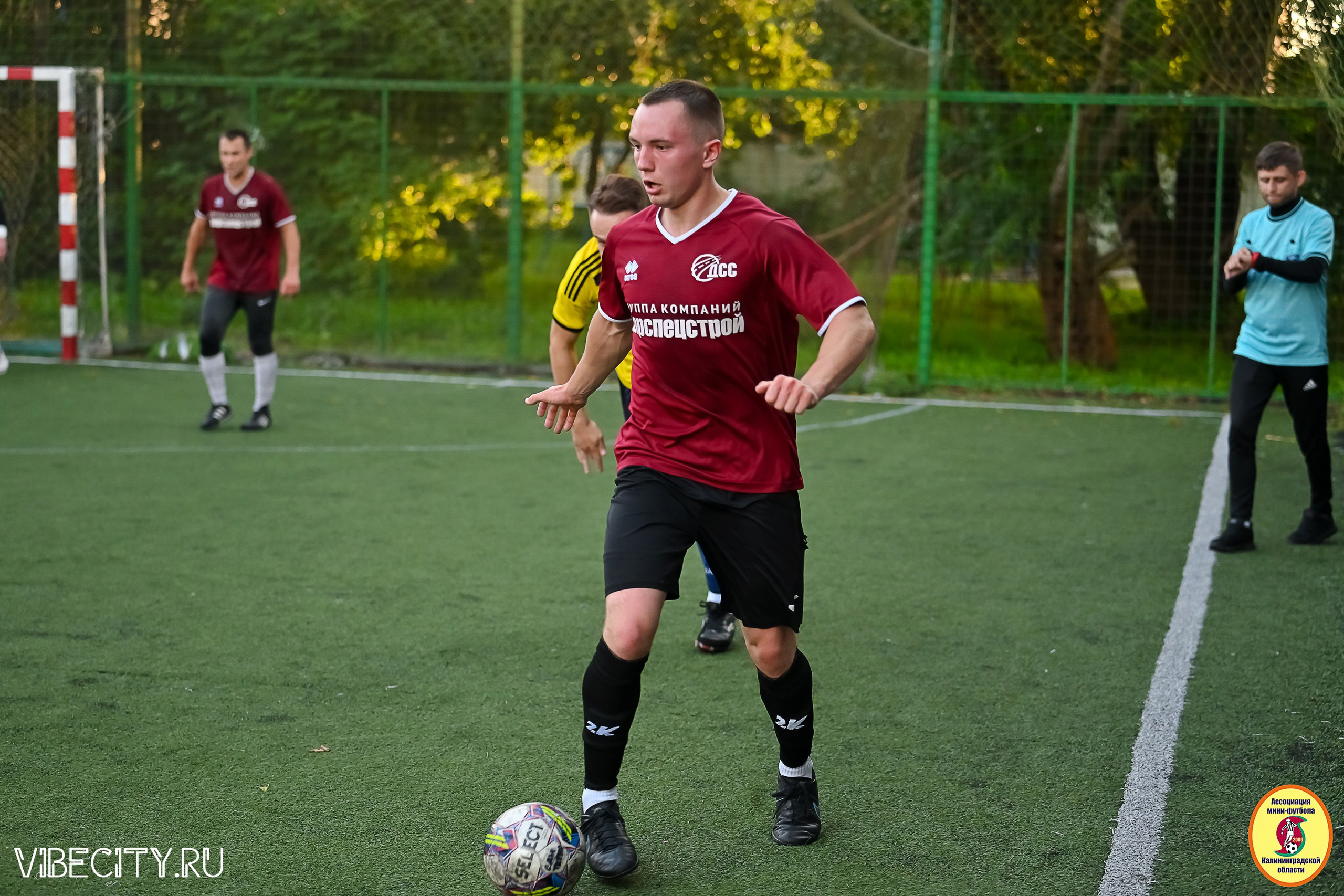 ИГРЫ МИНИ-ФУТБОЛЬНОЙ И КОРПОРАТИВНОЙ ЛИГИ. VIBECITY.RU Вайб Сити Ру Фоторепортажи Фотоотчеты Калининград
