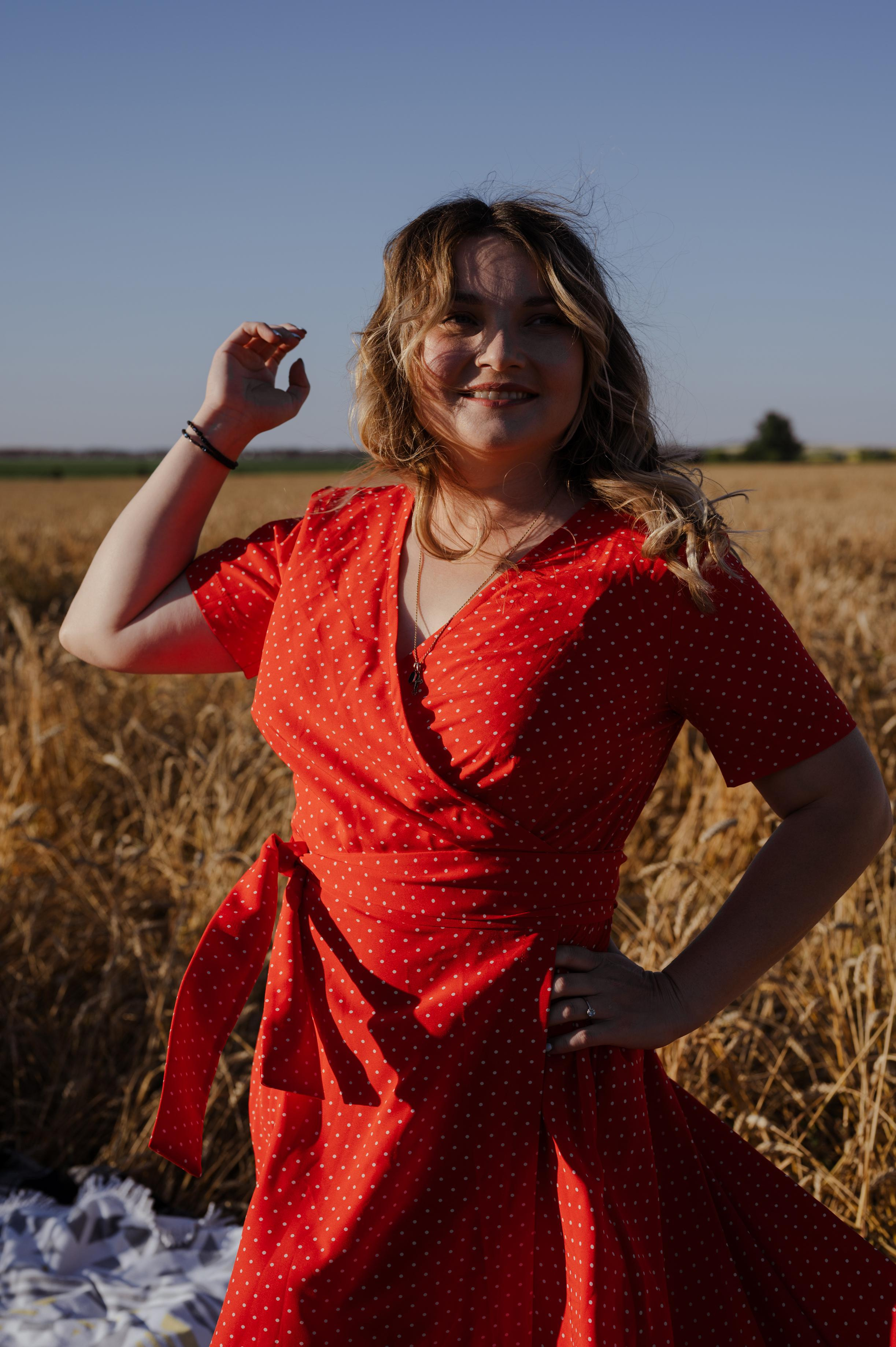 Фотопикник в пшеничном поле. Свадебный фотограф Йошкар-Ола Казань