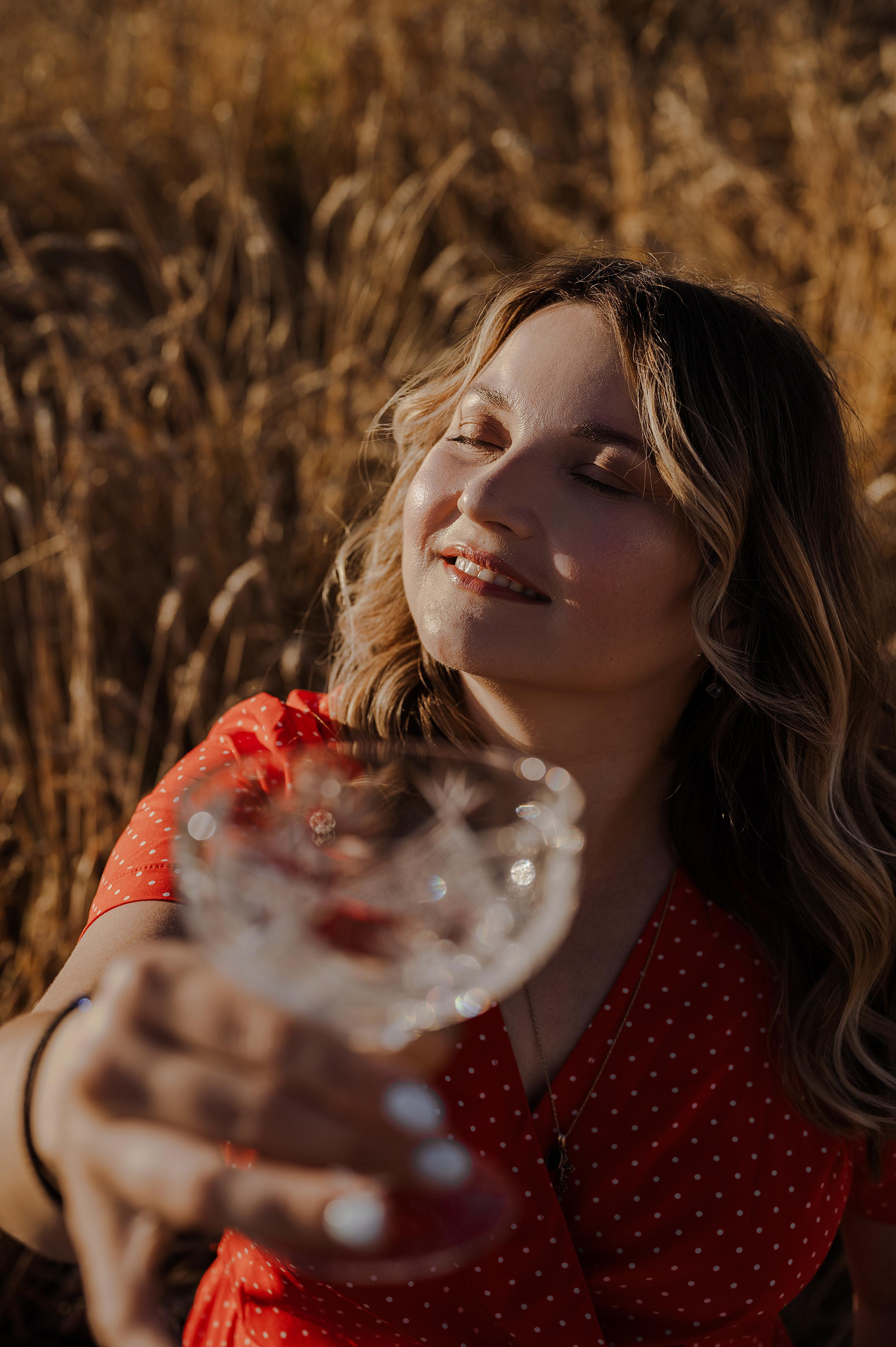 Фотопикник в пшеничном поле. Свадебный фотограф Йошкар-Ола Казань