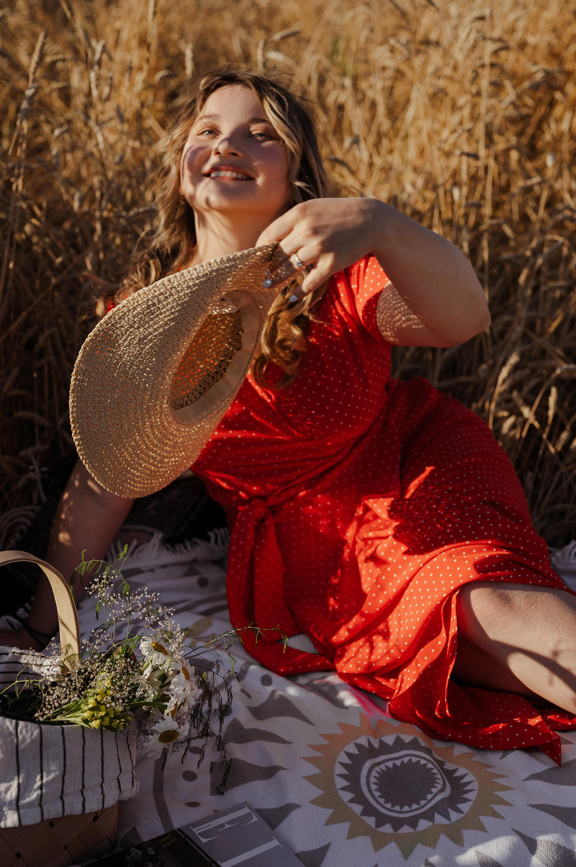 Фотопикник в пшеничном поле. Свадебный фотограф Йошкар-Ола Казань