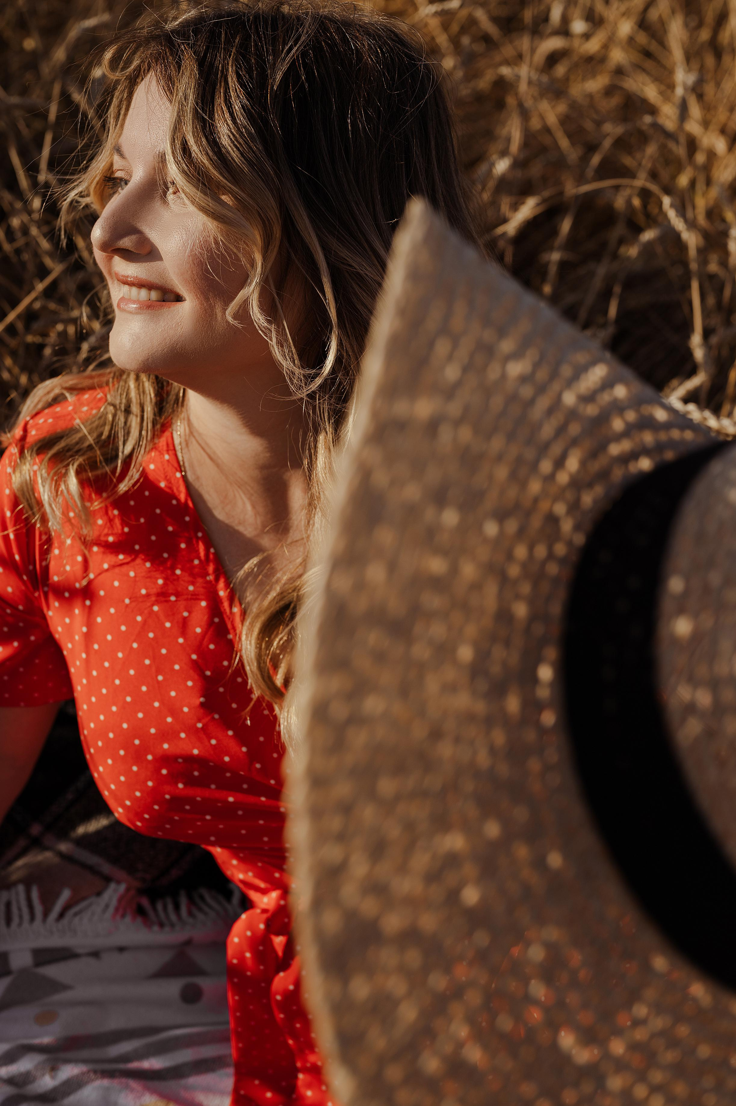 Фотопикник в пшеничном поле. Свадебный фотограф Йошкар-Ола Казань