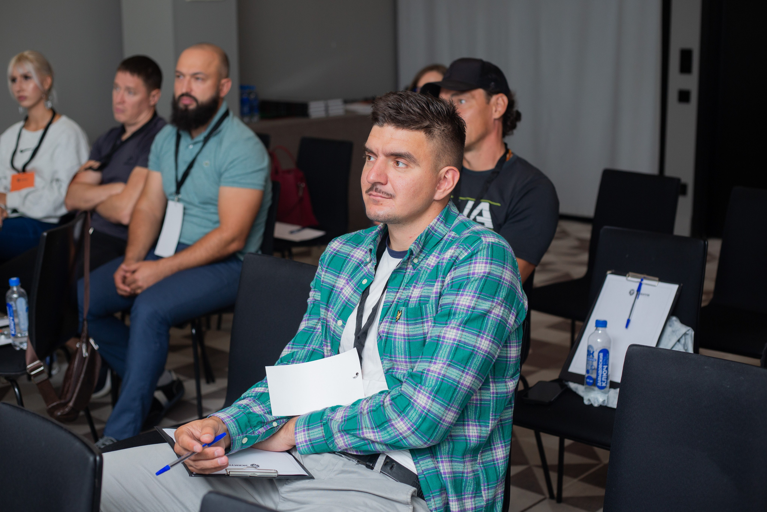 Репортажная фотосъемка во Владивостоке. Портретный, свадебный, репортажный фотограф во Владивостоке Юлиана Джули Фокс