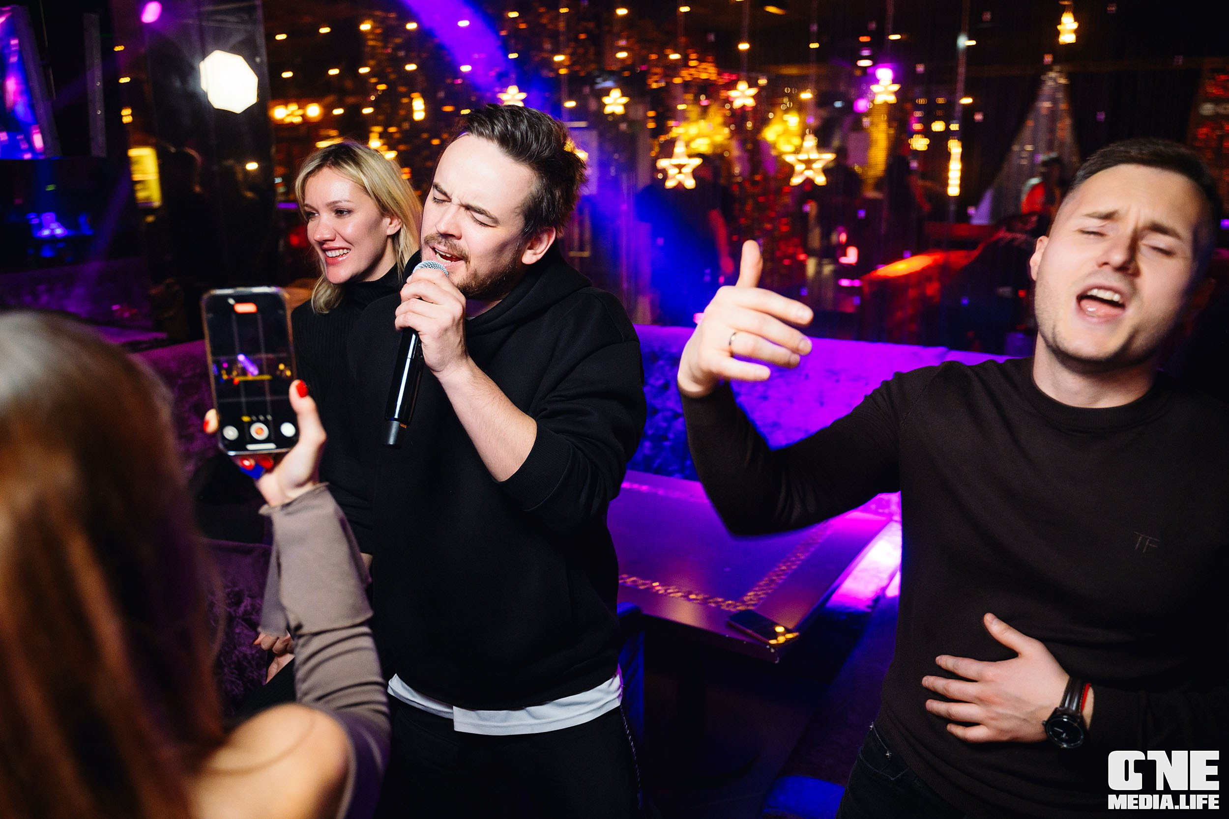 Фоторепортаж из караоке-клуба Эйфория. One Media Life: фоторепортажи, фотоотчеты с мероприятий и заведений