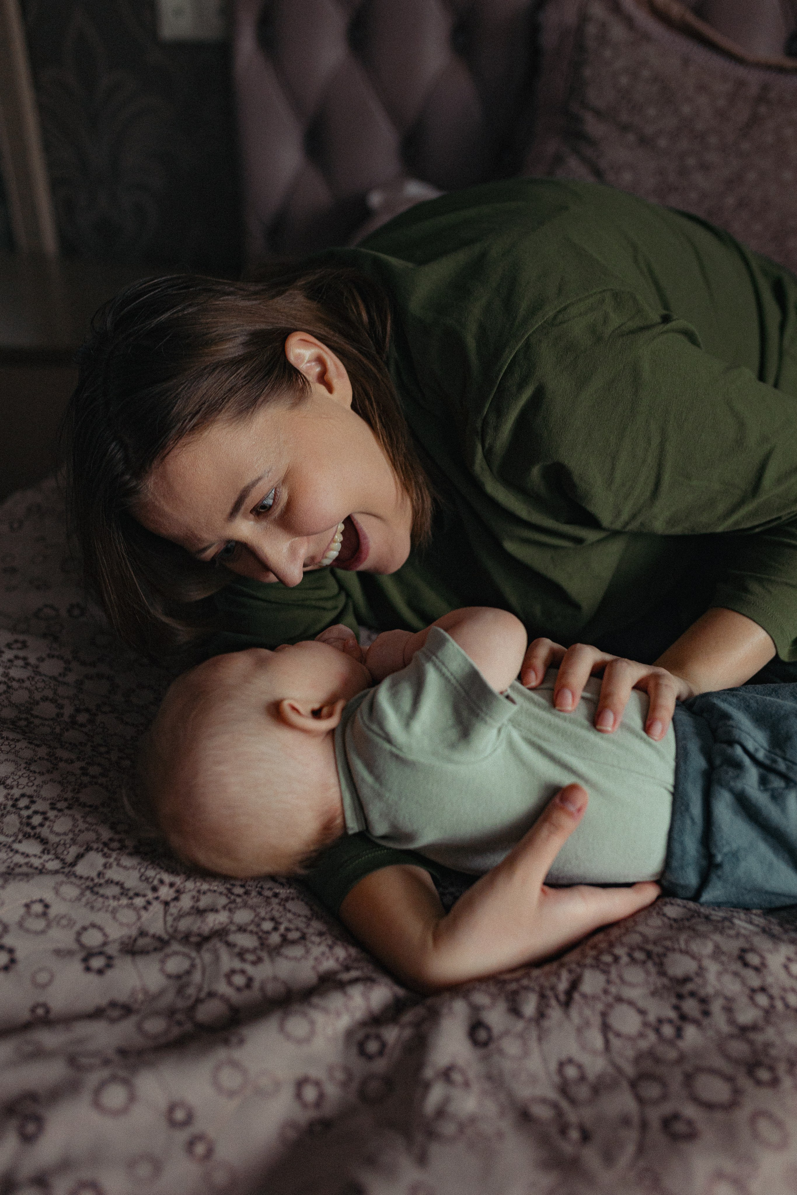 Домашняя семейная фотосессия с малышом. Портретный и семейный фотограф в Москве Мария Рослякова