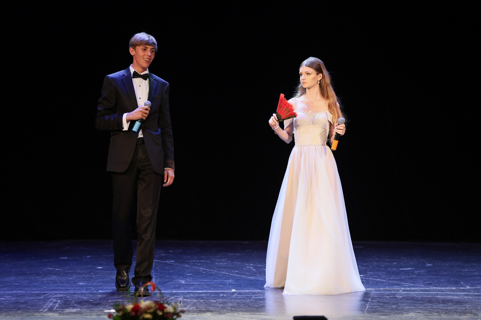 Выпускной вечер в Севастопольской гимназии № 1 имени А. С. Пушкина. Свадебный фотограф, фотосъемка в Крыму, Севастополе, Симферополе, Ялте