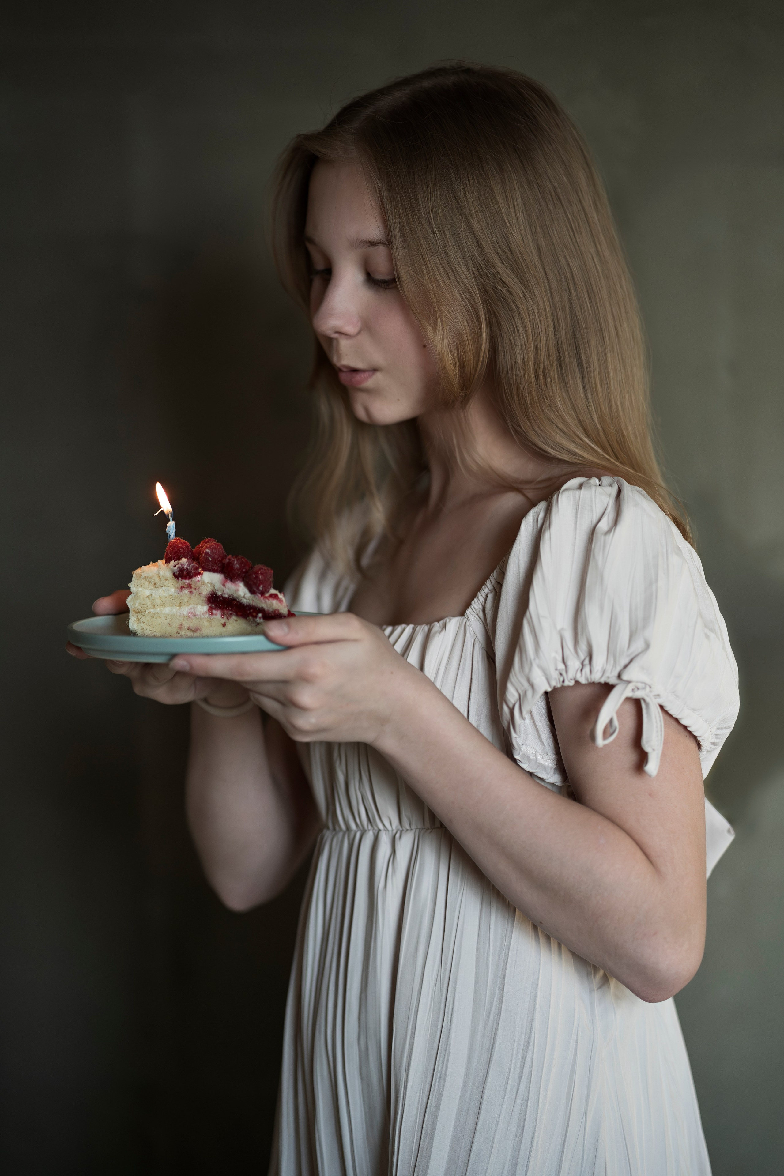 Мгновения дня рождения Алены, портретная съемка, версия для социальных сетей. Виктория Беник