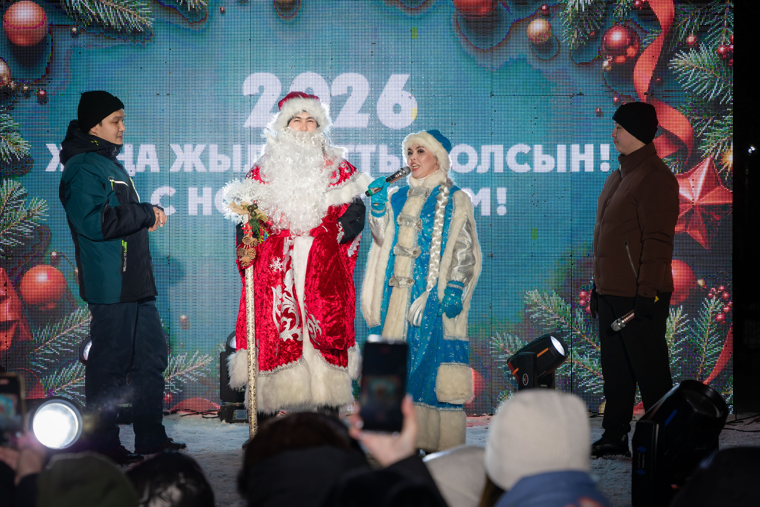 2025-12-31 НОВЫЙ ГОД. PHOTOWITCHER