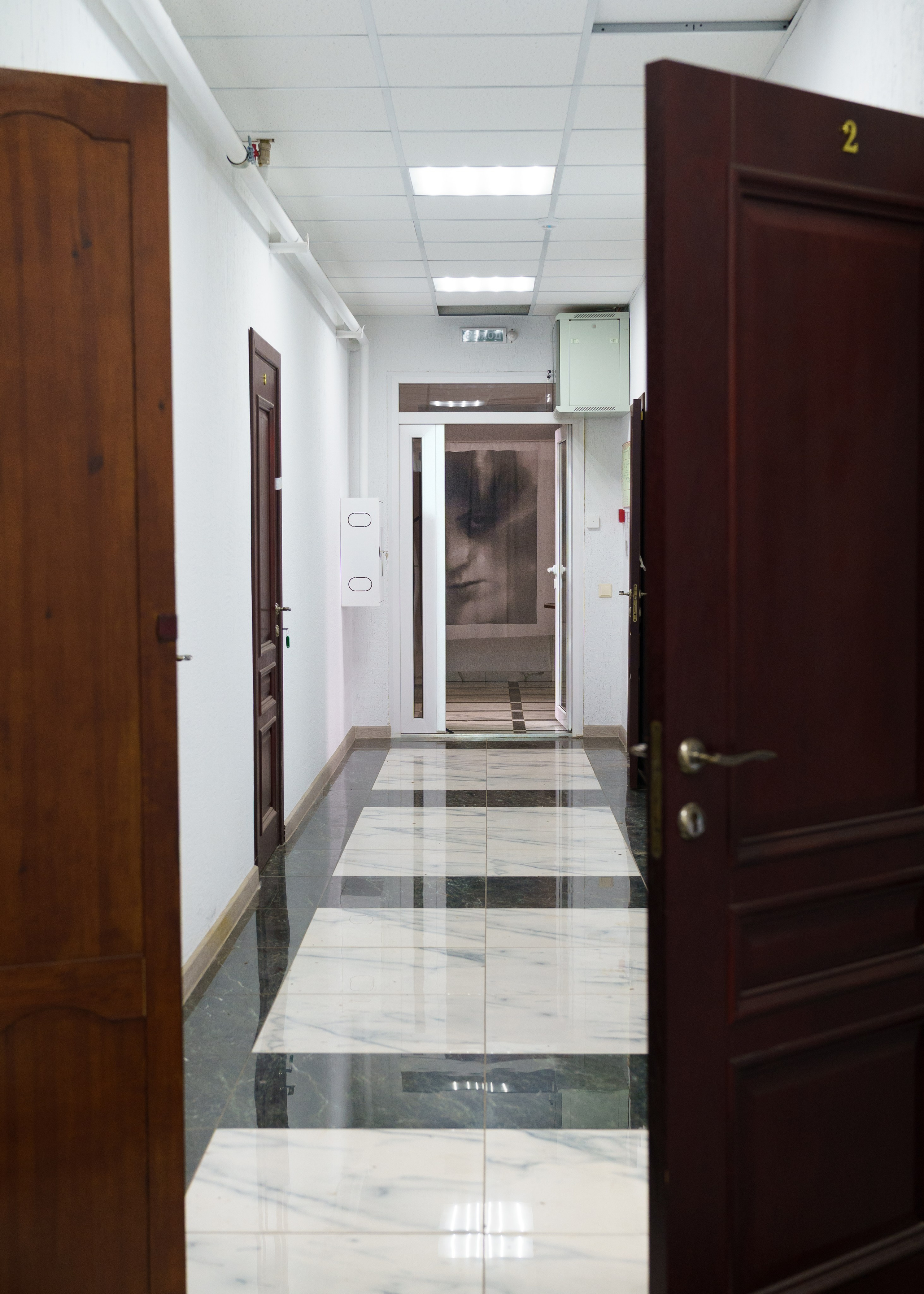 Выставка «Маленький человек» в Нижнем Новгороде. Elena Anosova is an award-winning visual artist