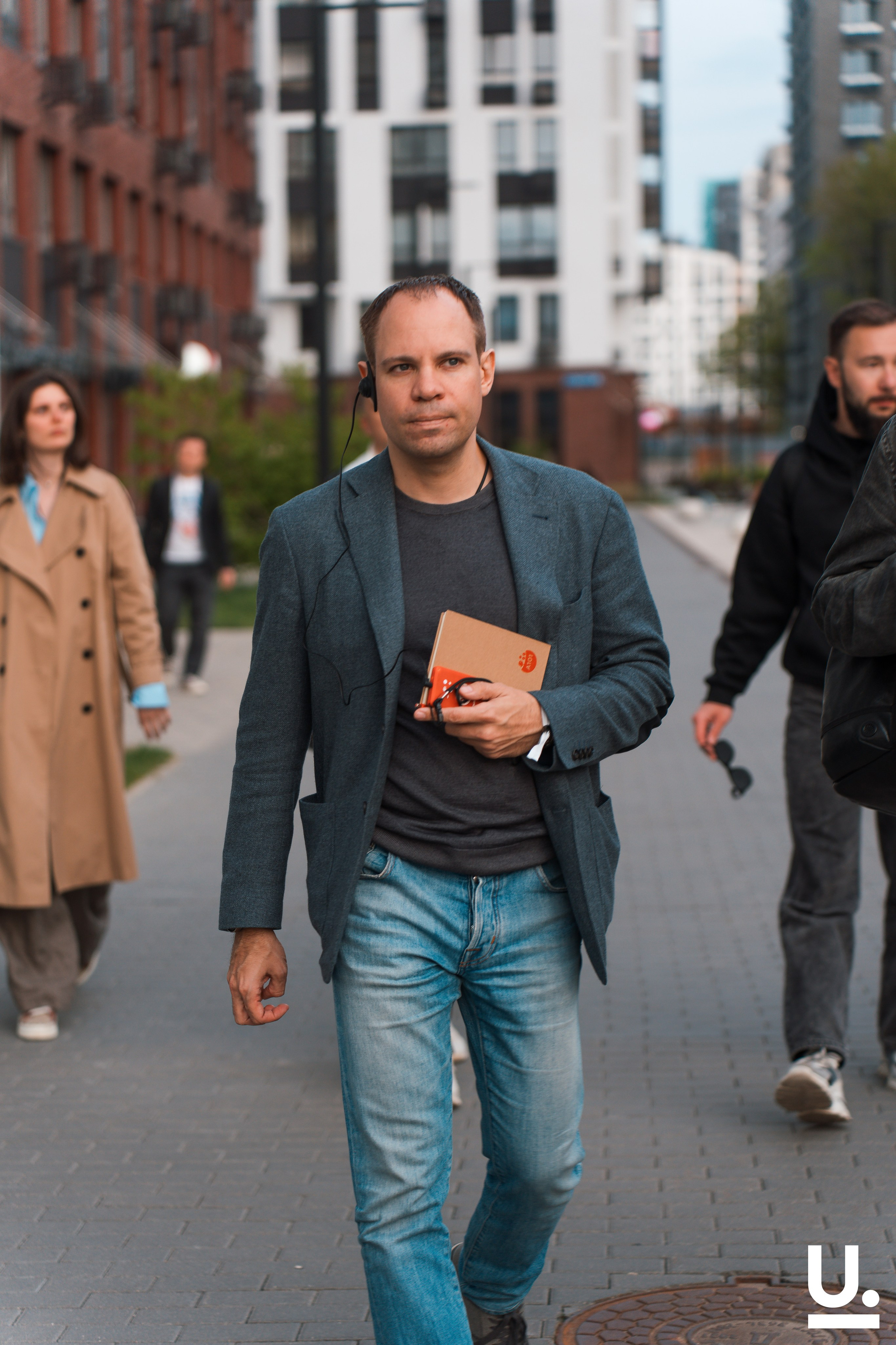 Репортажная съемка в Москве. A101. Репортажный фотограф в Москве Вадим Галанин