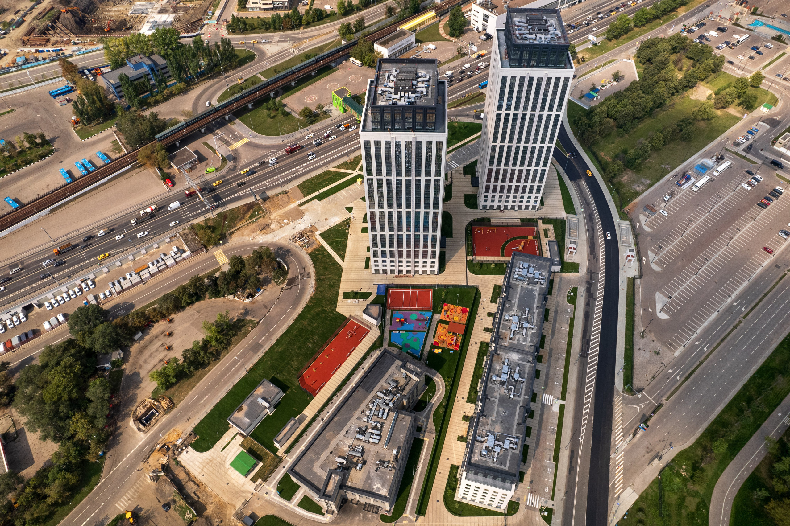 Архитектура и недвижимость. Ход строительства. Съемка с дрона. Профессиональное решение для частных лиц и бизнеса