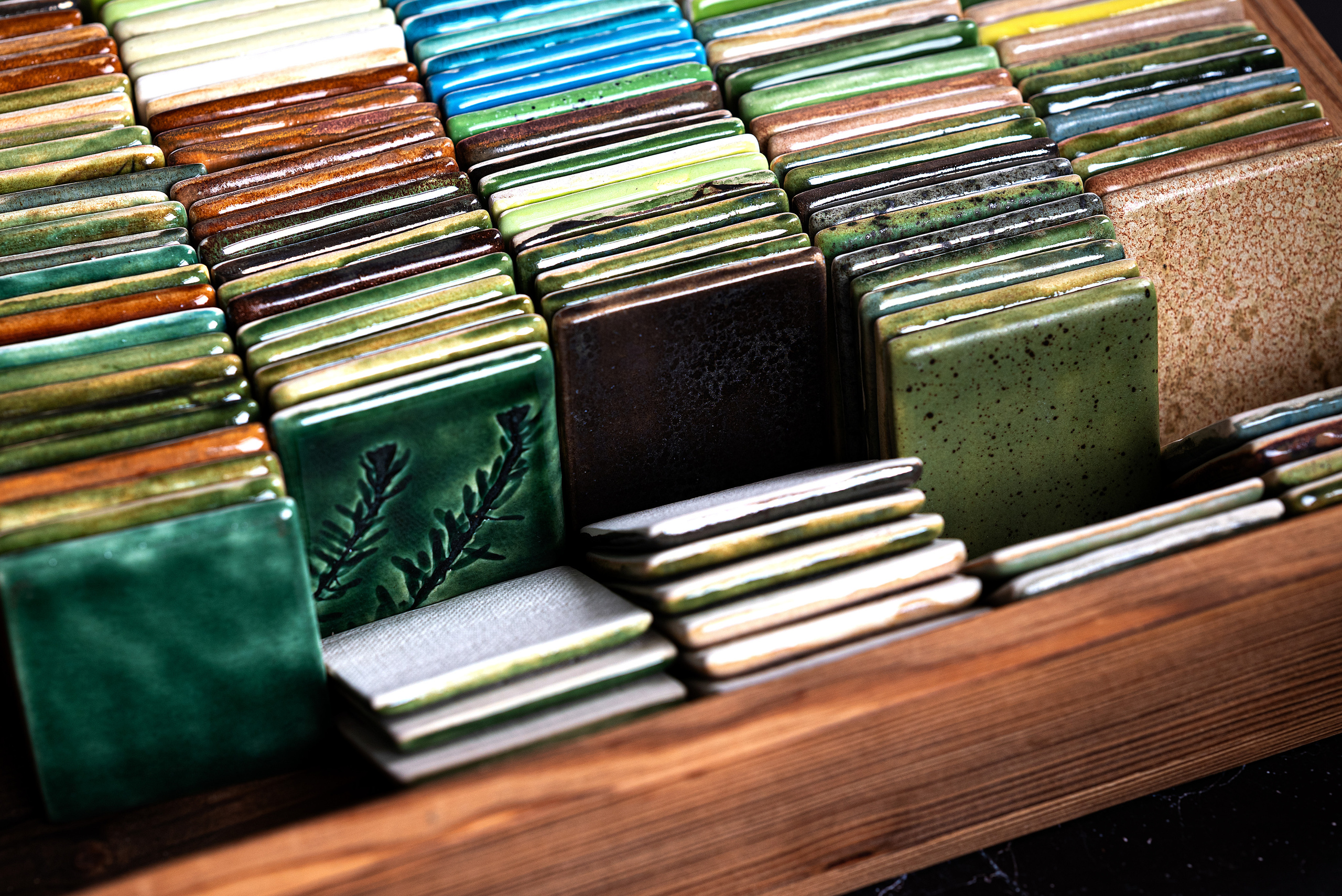 Фото керамических изделий ручной работы. Предметный фотограф в Краснодаре Вера Капитанова. Предметная съёмка