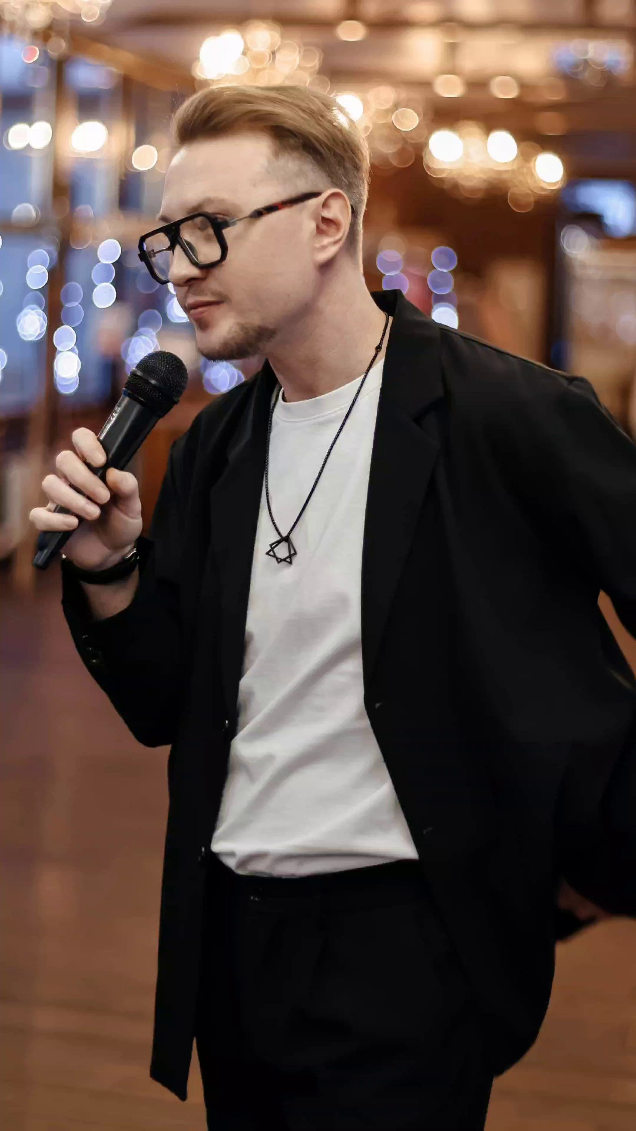 ЮМОР. Ведущий на свадьбу и корпоратив Москва и Московская область Андрей Рулевой