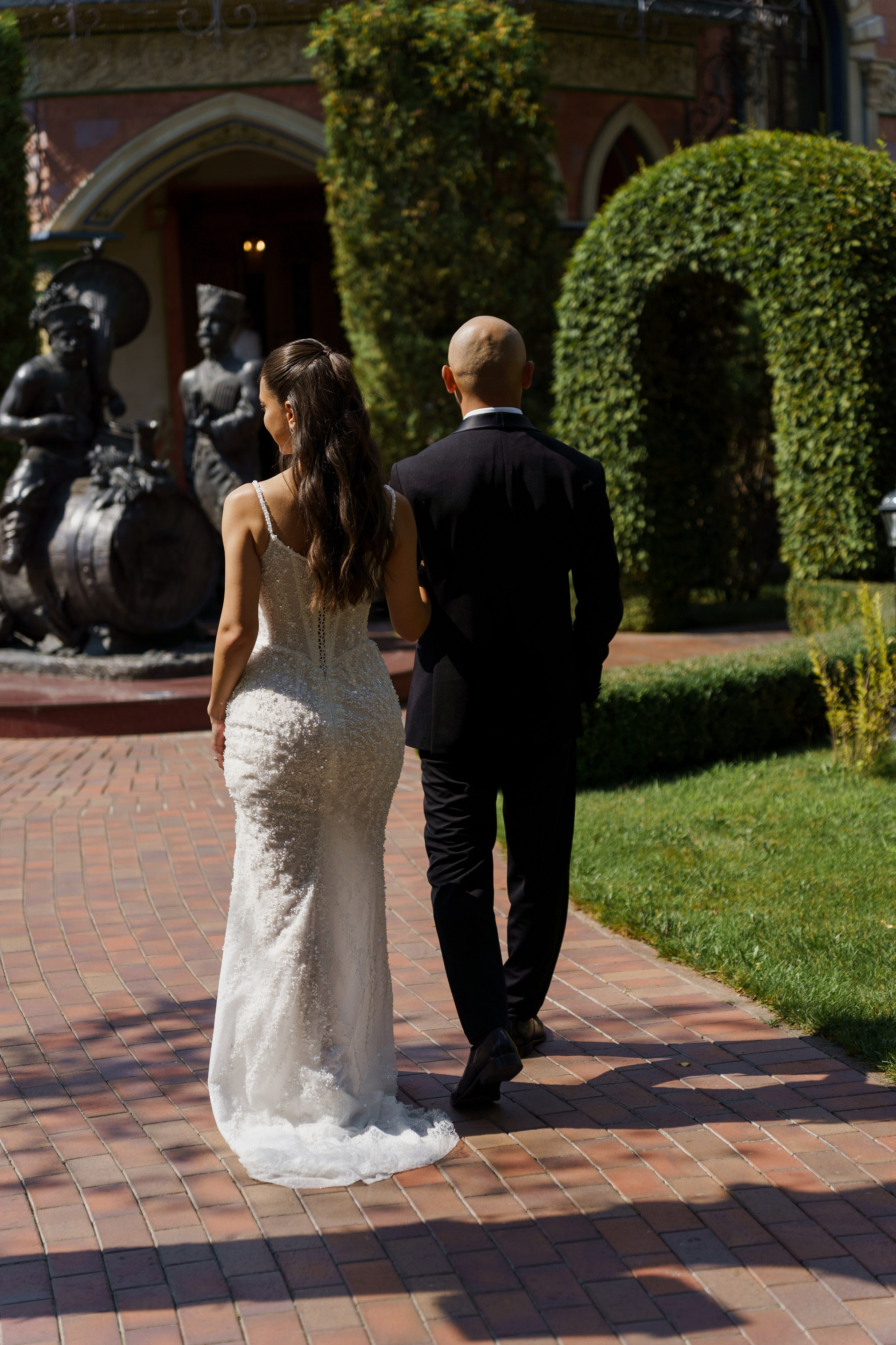 Сватовство в Краснодаре от лучших свадебных фотографов и операторов ТВИНС СТУДИО. ТВИНС СТУДИО — лучшие свадебные фотографы и видеографы в Краснодаре