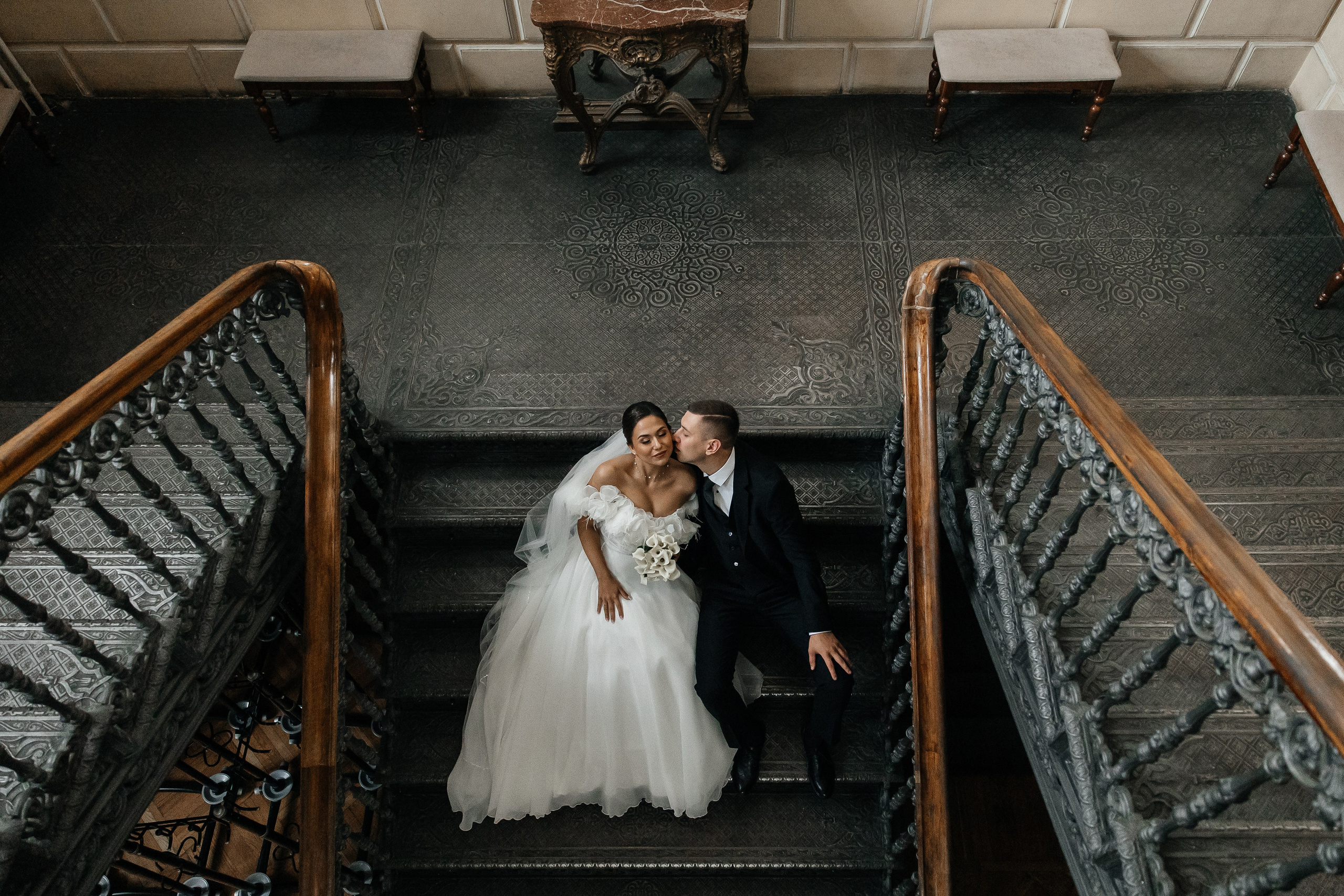 Свадебная фотосессия в библиотеке читальне Пушкина