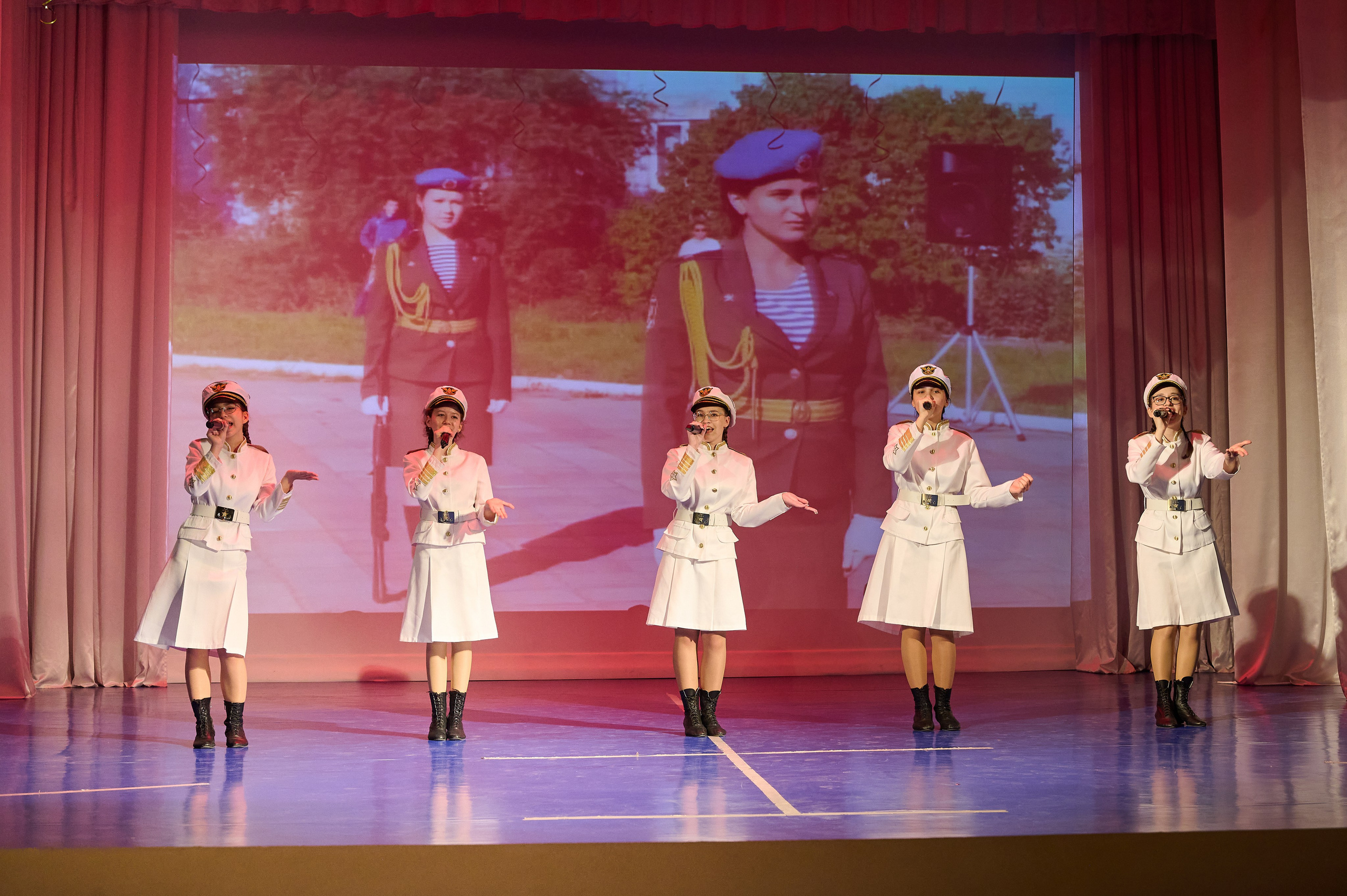 Дк Марьина Роща 23 февраля. Жизнь курорта Кабардинка в фотографиях