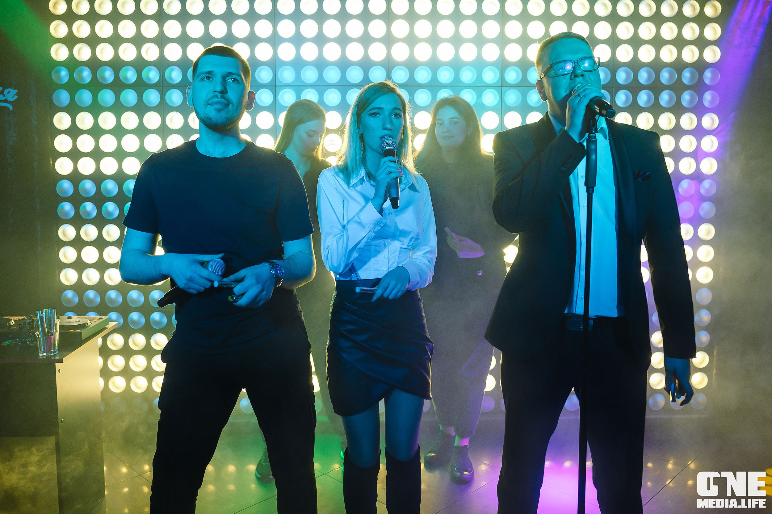 Фотоотчет из караоке-клуба Эйфория. One Media Life: фоторепортажи, фотоотчеты с мероприятий и заведений