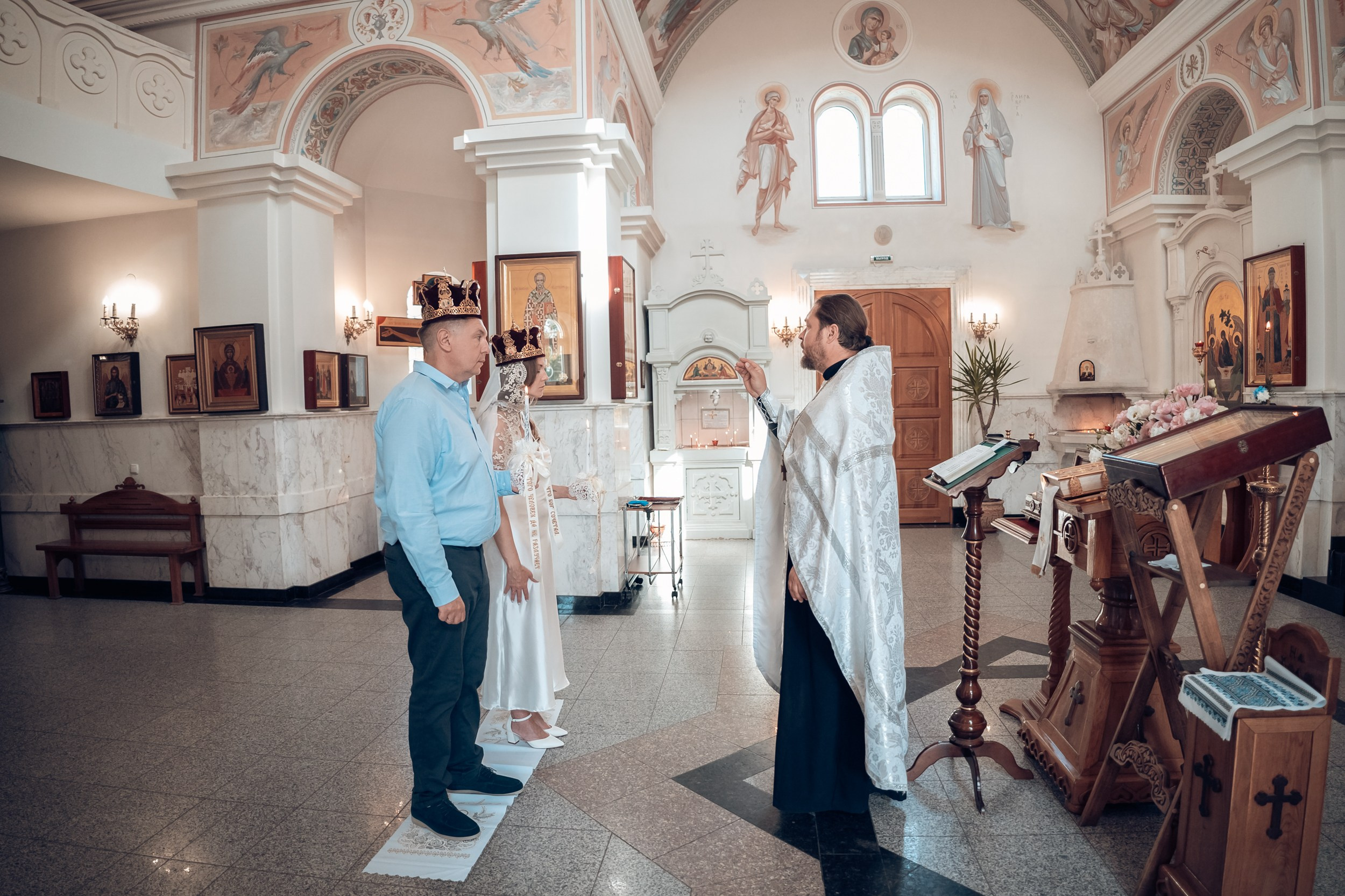 Венчание в храме Вознесения Господне г. Севастополь. Церковный фотограф Севастополь