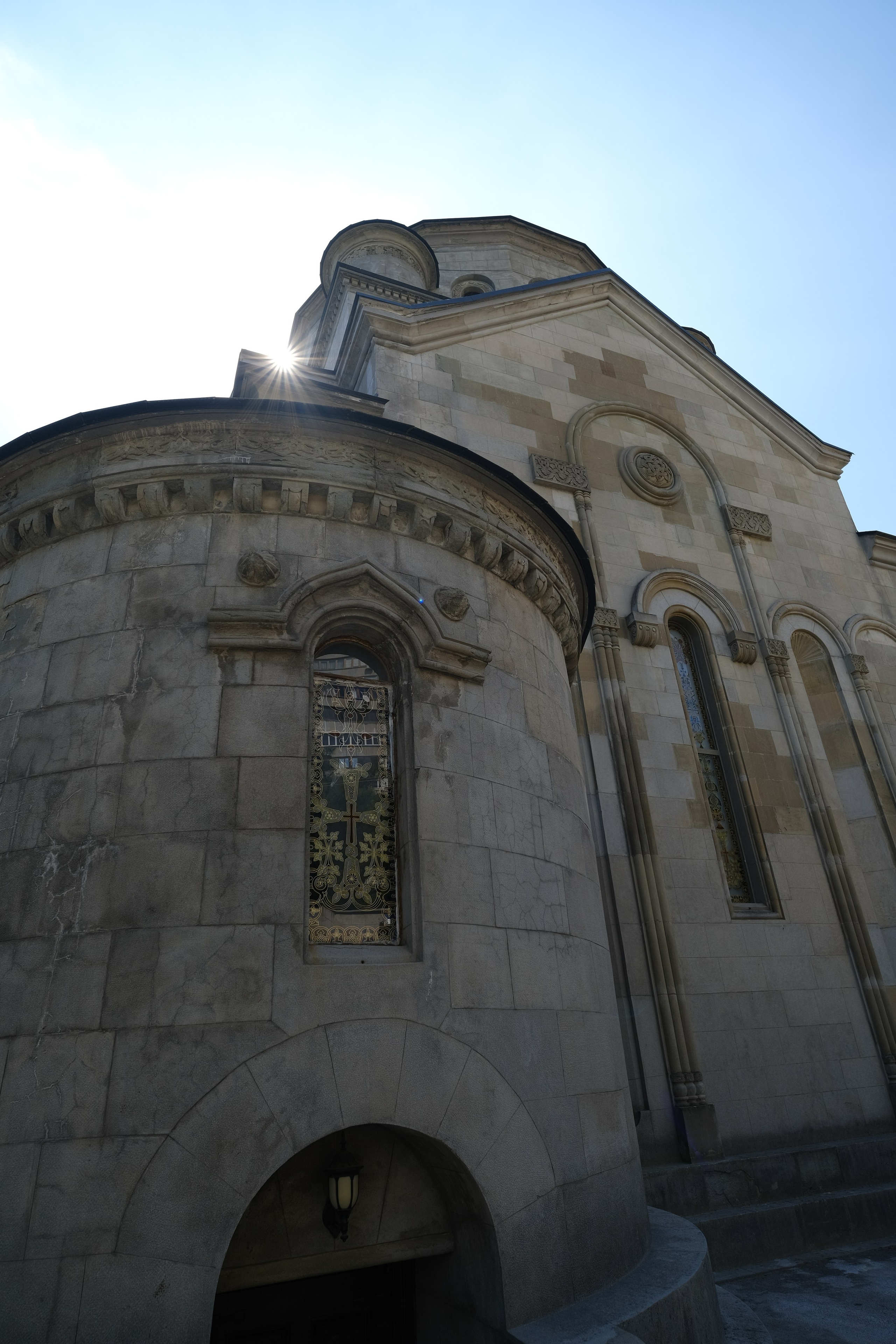 Локации для фотосессии в Ялте. Профессиональная фотосъемка в Крыму. Натуральные эмоции и живые кадры. Забронируйте дату прямо сейчас!