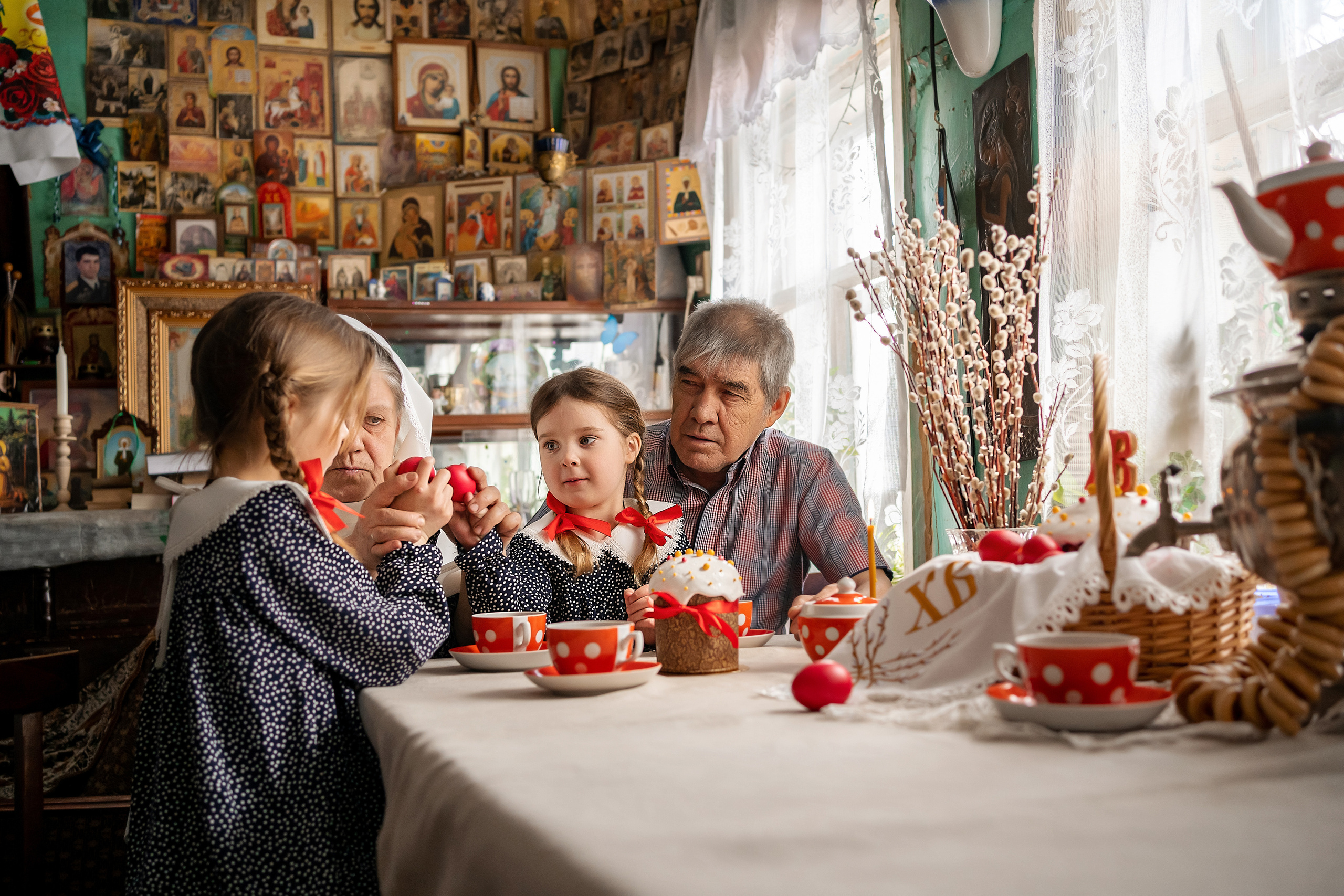 Пасха 2022. Выпускные альбомы в Екатеринбурге, от Анастасии Саловой