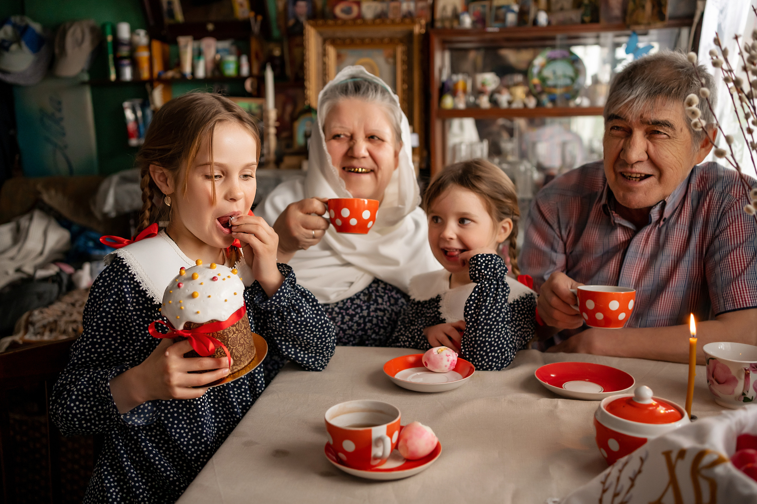 Пасха 2022. Выпускные альбомы в Екатеринбурге, от Анастасии Саловой