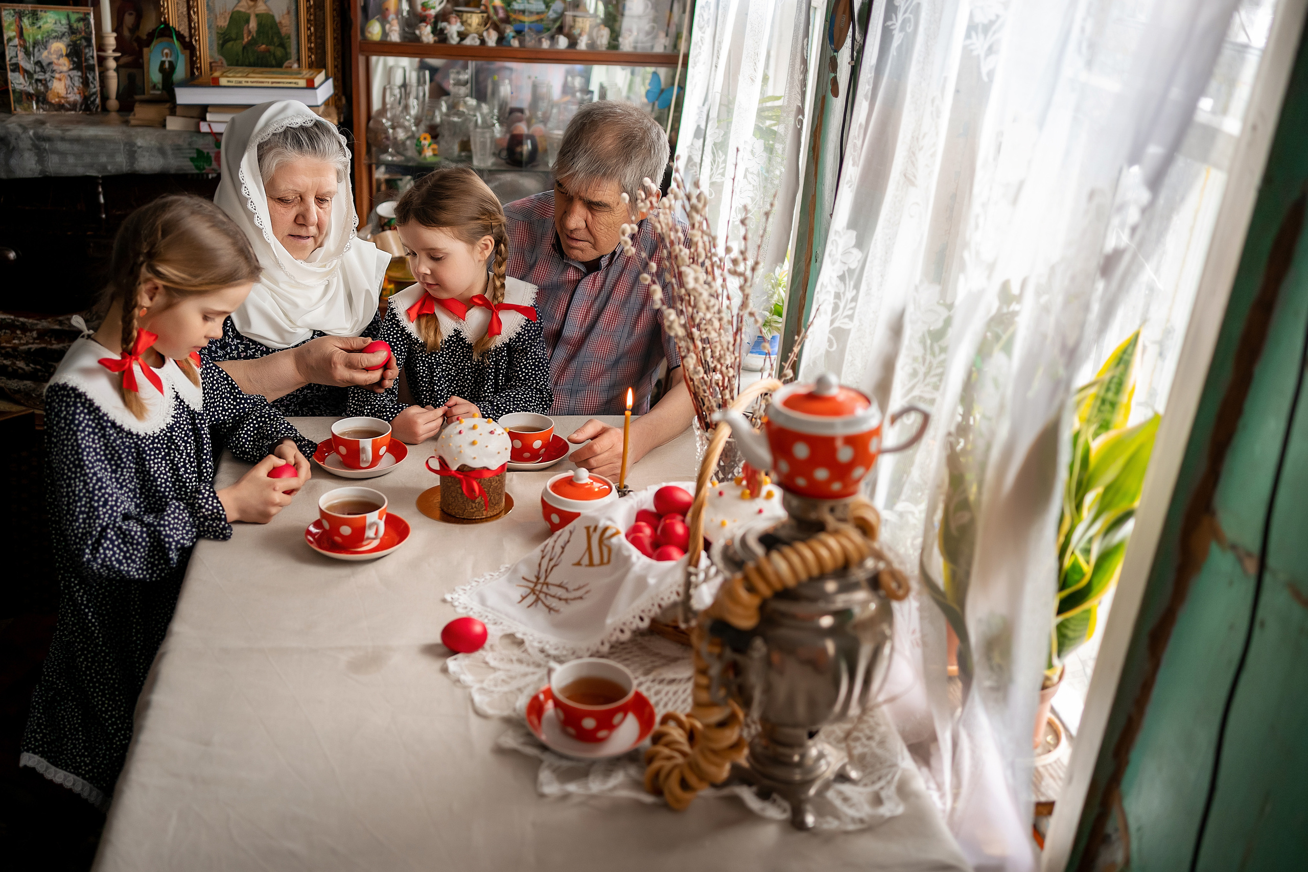 Пасха 2022. Выпускные альбомы в Екатеринбурге, от Анастасии Саловой