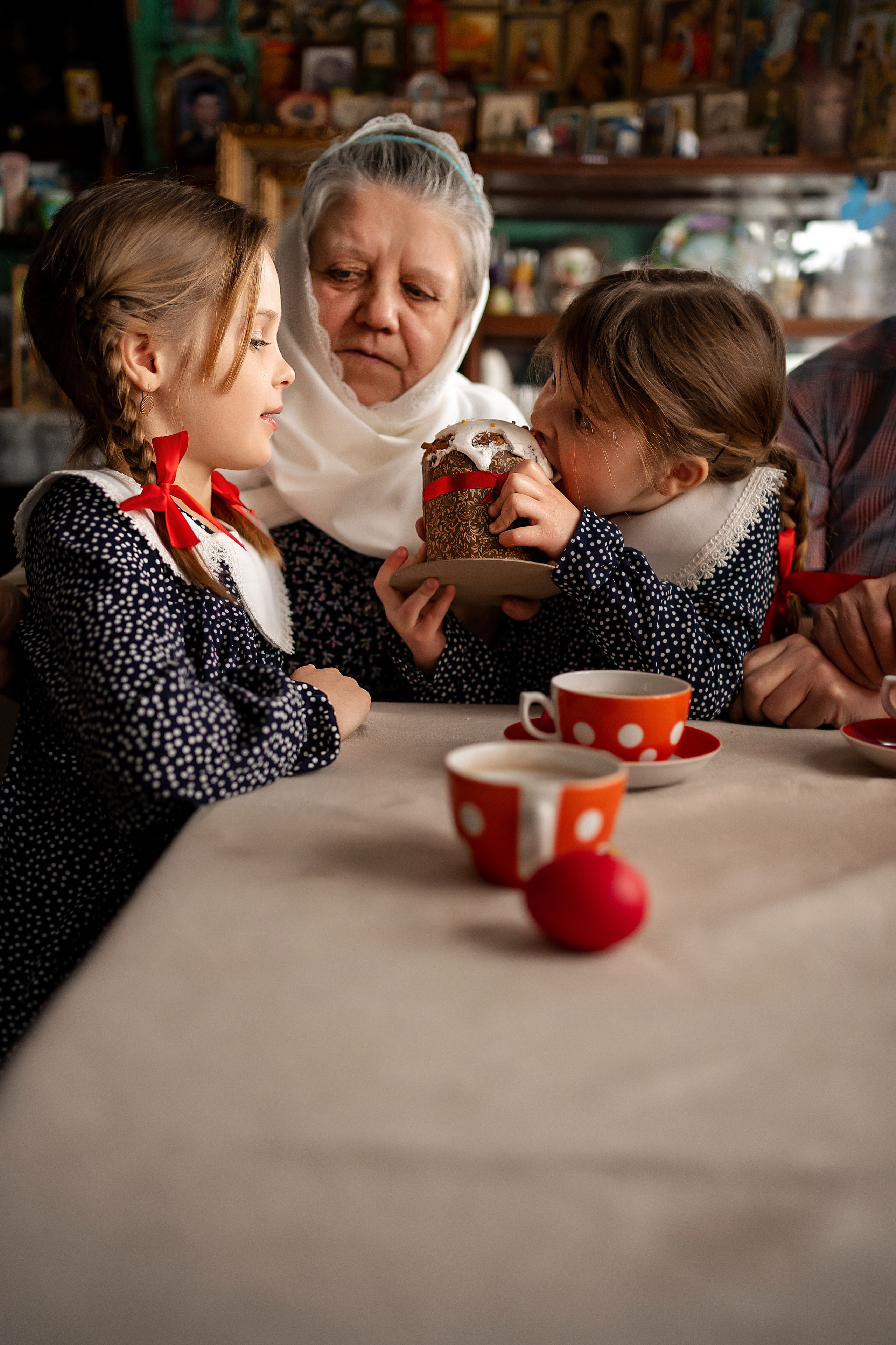 Пасха 2022. Выпускные альбомы в Екатеринбурге, от Анастасии Саловой