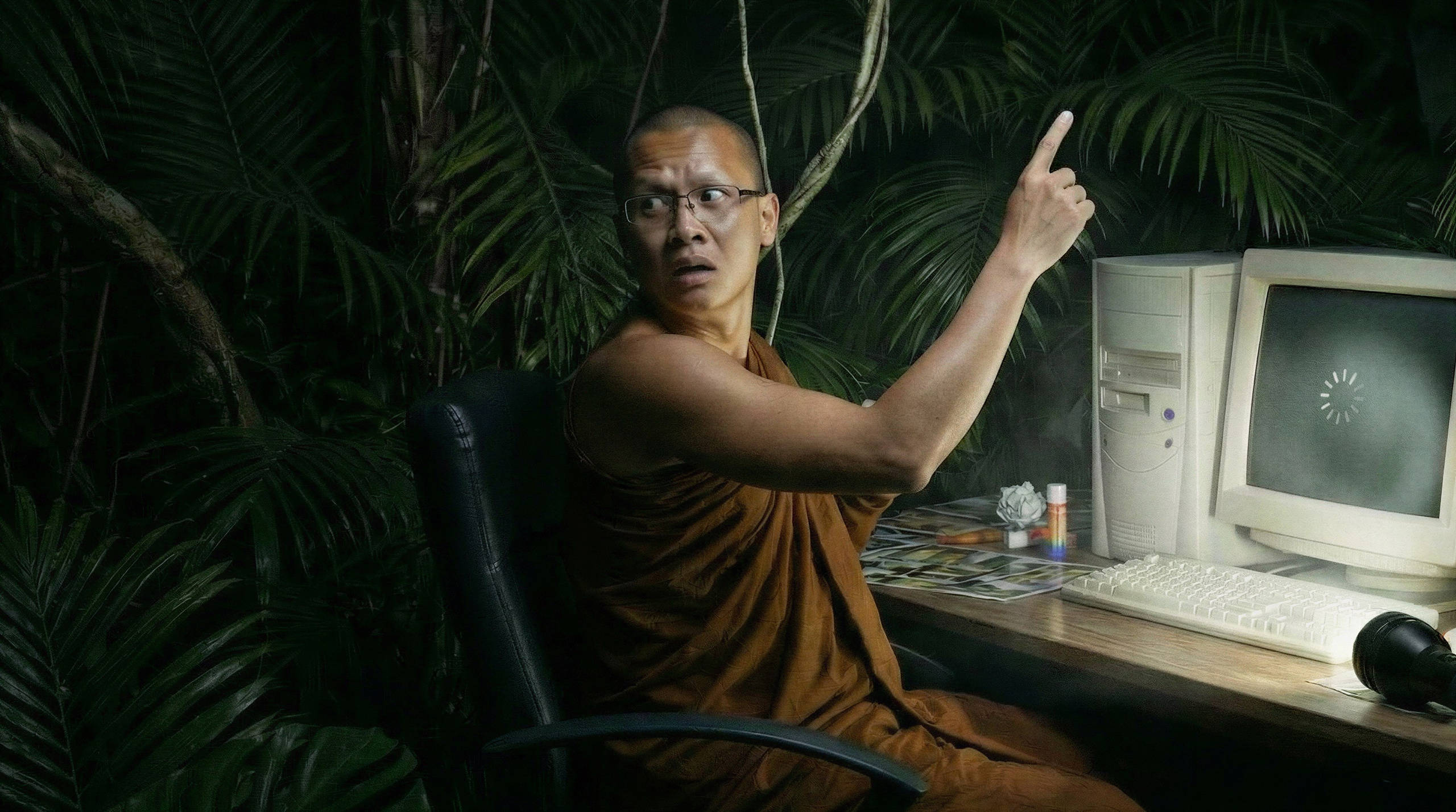 В МИРЕ ГРАФИЧЕСКИХ ДЖУНГЛЕЙ. AI Art Direction & Commercial Visuals