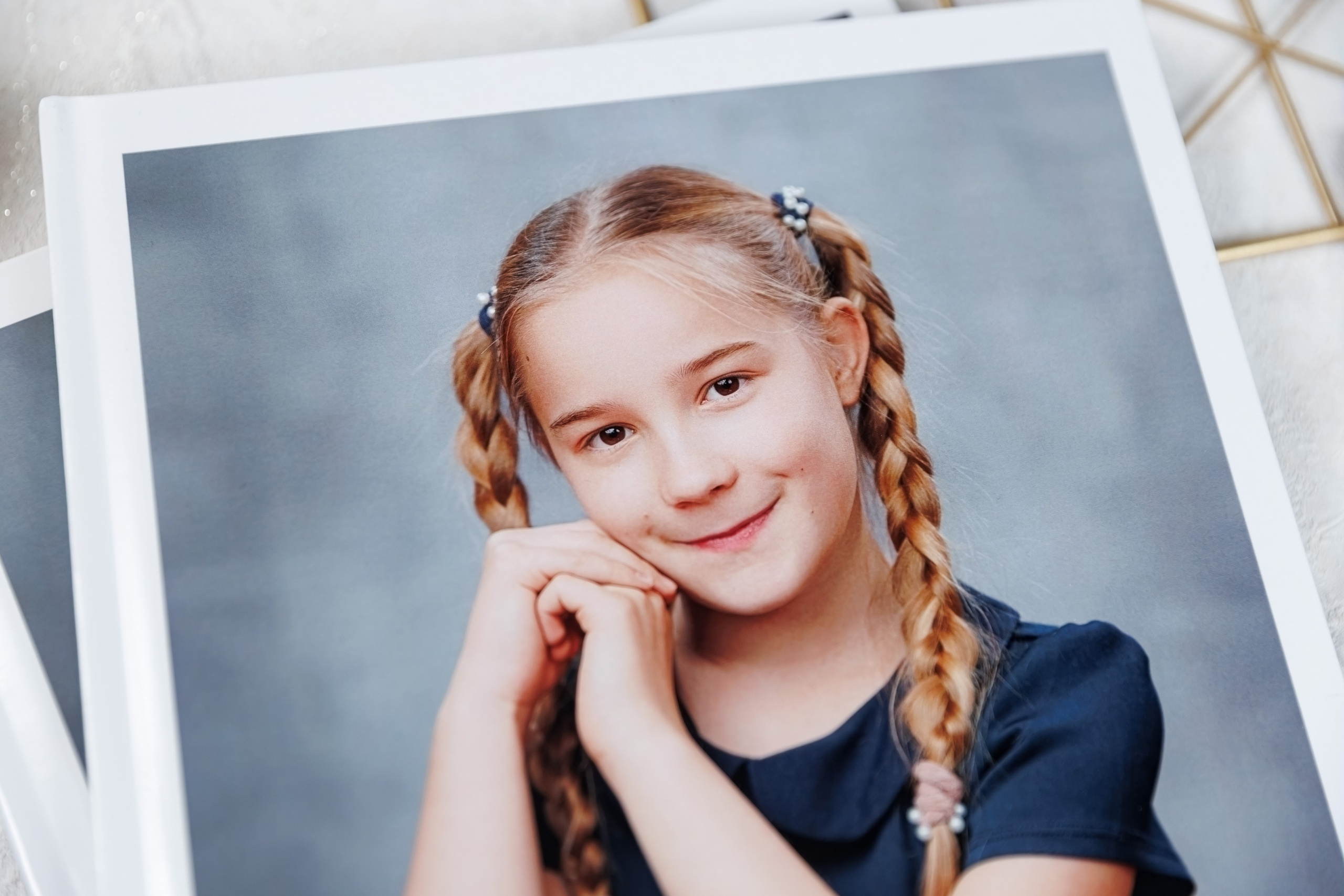 Выпускные альбомы 4 класс. Семейный и детский фотограф Комина Елена, Власиха, Одинцово