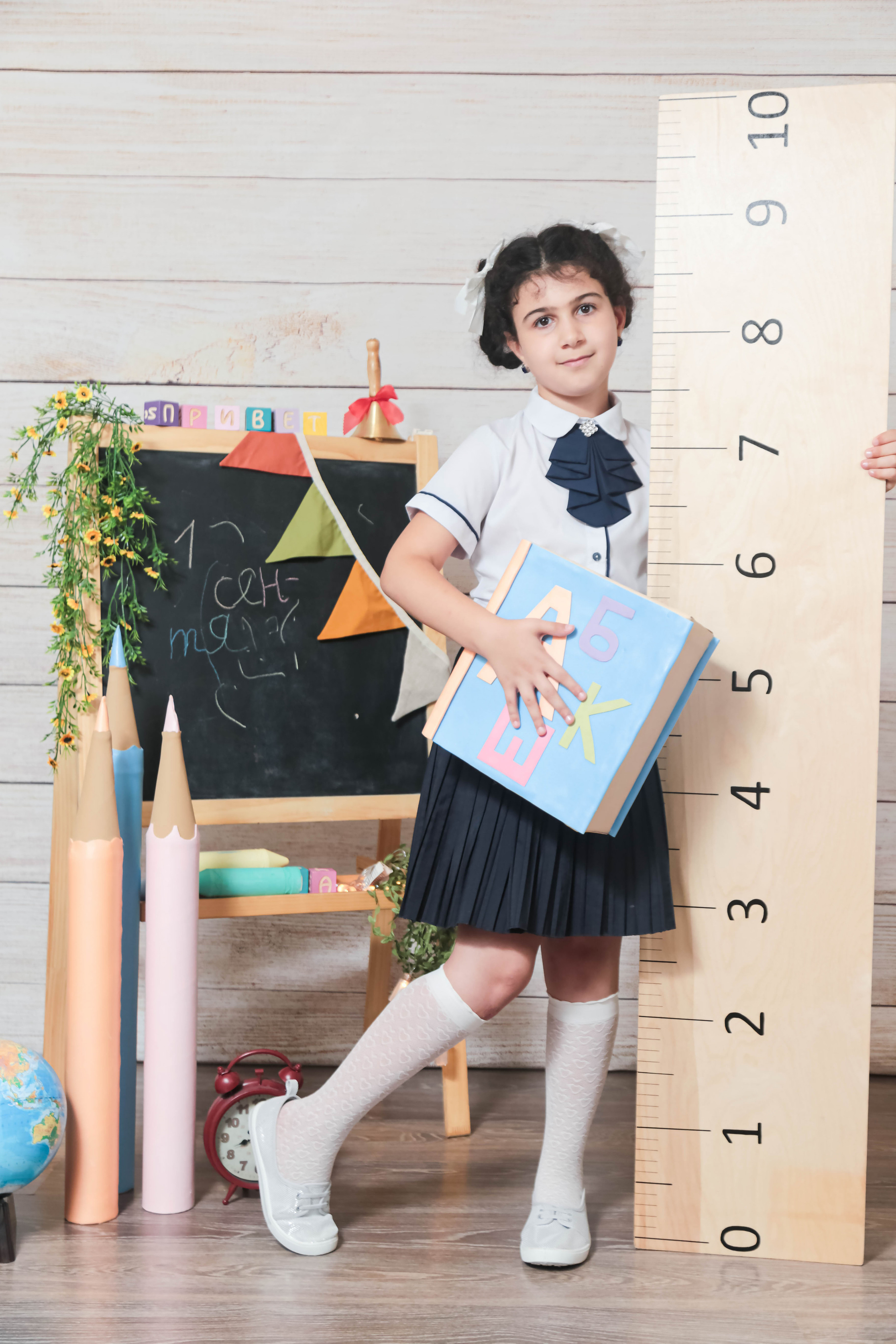 «Здравствуй школа». «ФотоЛерия» ФОТОГРАФ ВЫПУСКНЫЕ АЛЬБОМЫ