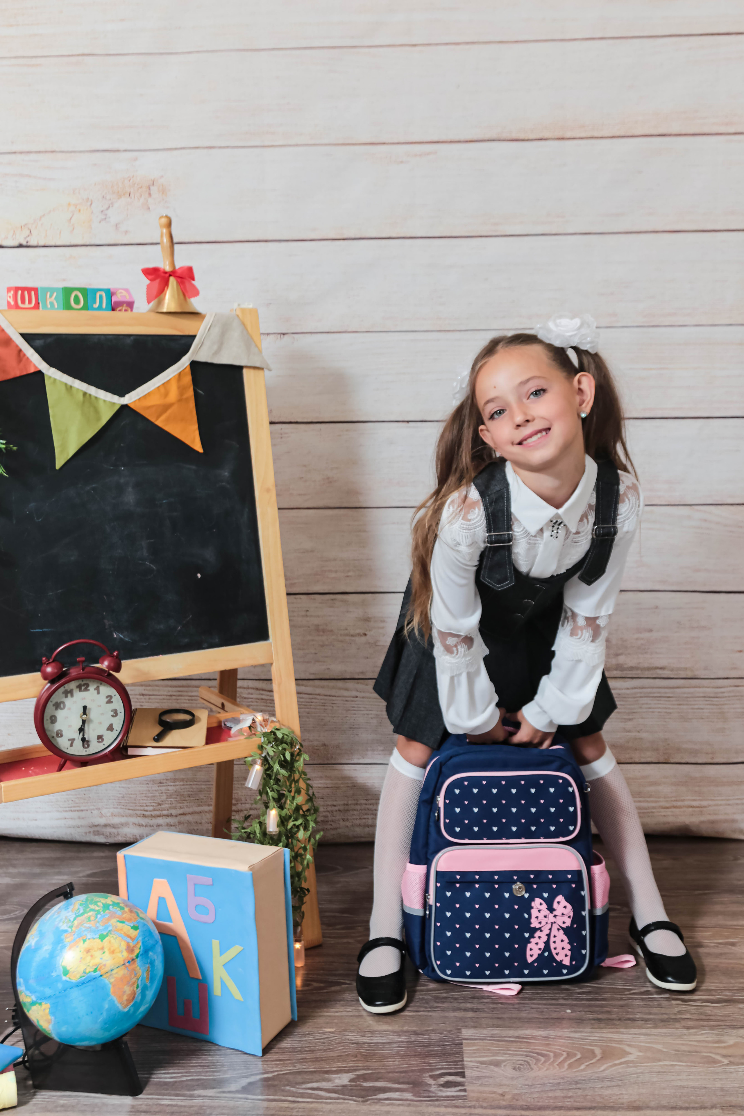 «Здравствуй школа». «ФотоЛерия» ФОТОГРАФ ВЫПУСКНЫЕ АЛЬБОМЫ