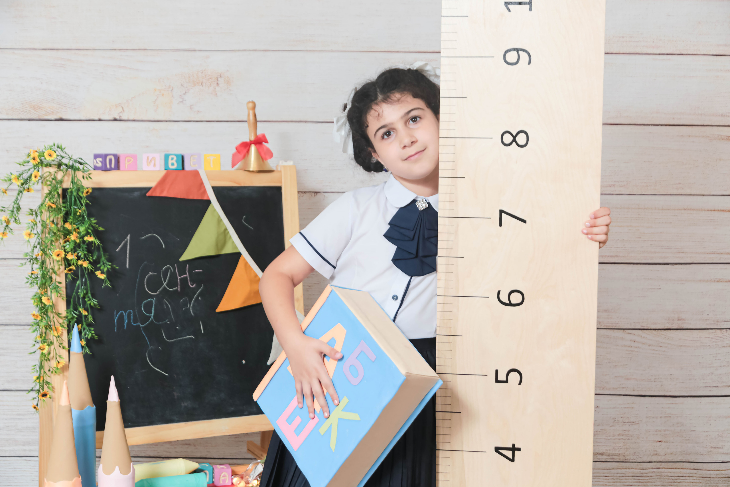 «Здравствуй школа». «ФотоЛерия» ФОТОГРАФ ВЫПУСКНЫЕ АЛЬБОМЫ